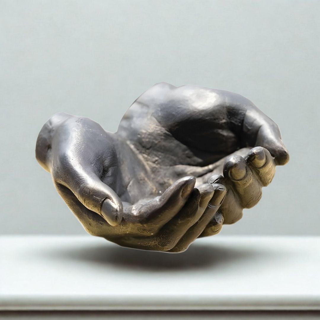 ESCULTURA MAO JUNTAS DE MESA BRANCA RESINA MODALI DESIGN