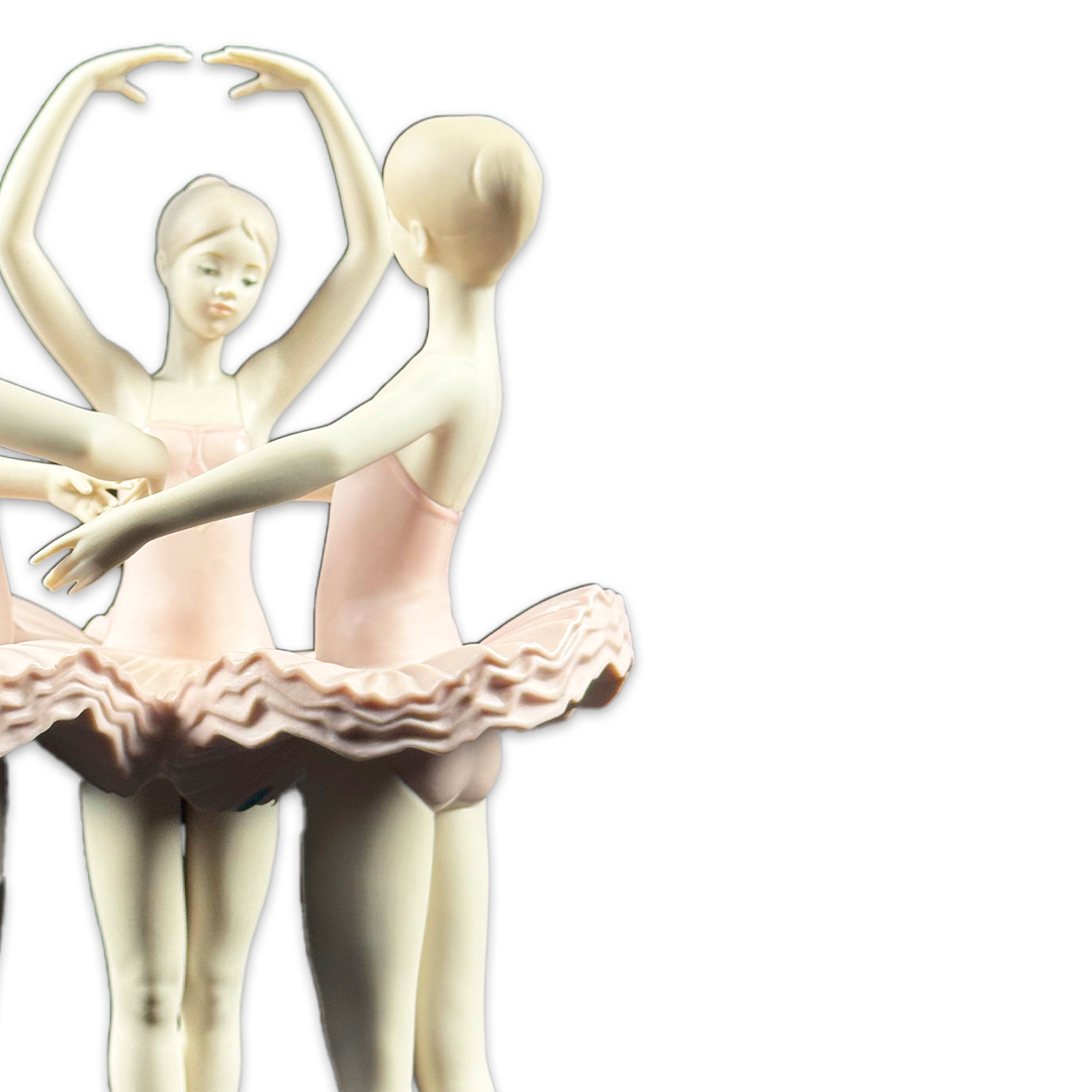 ESCULTURA  POSE DE BALE PORCELANA LLADRO