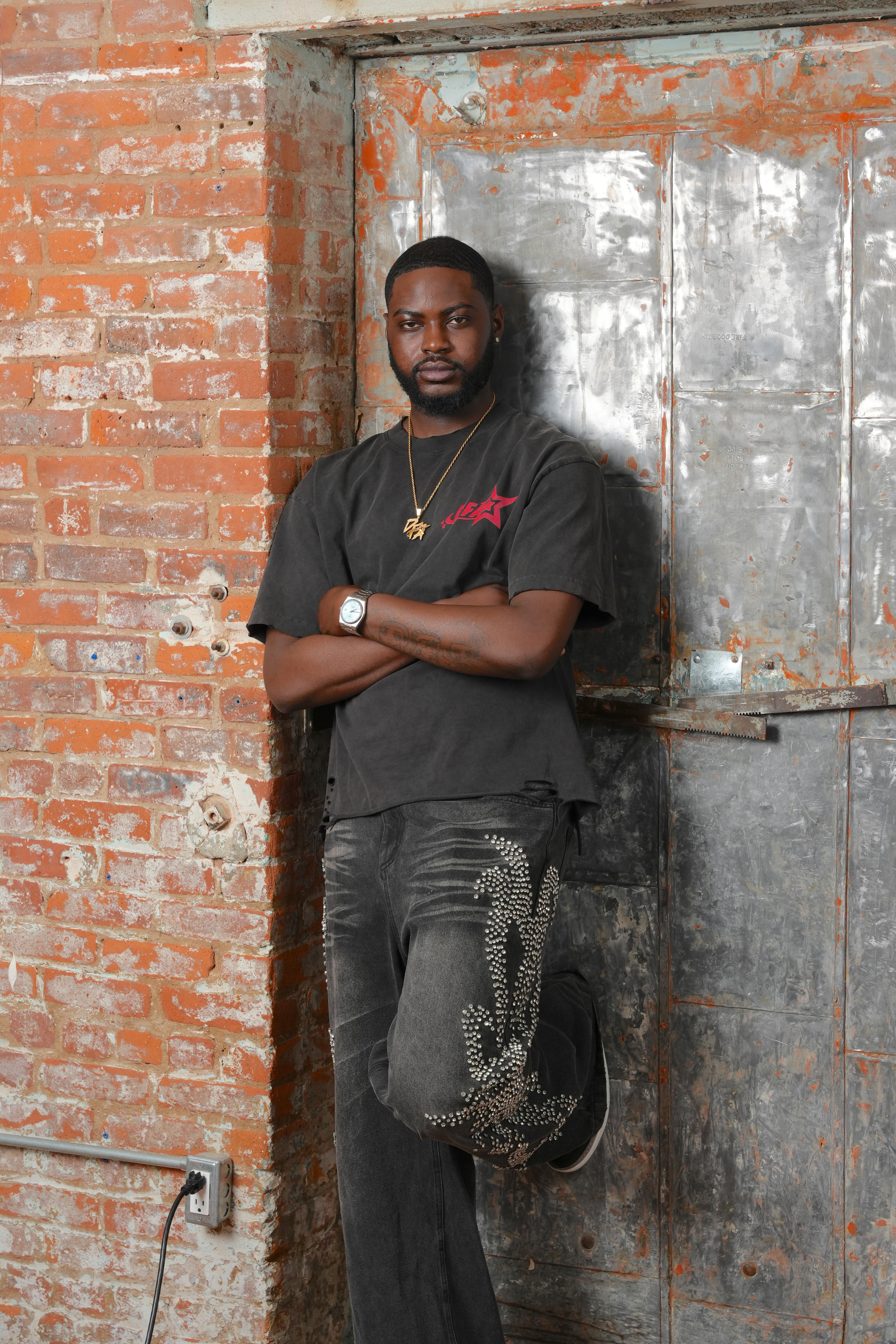  “Red Star Logo” T-shirt