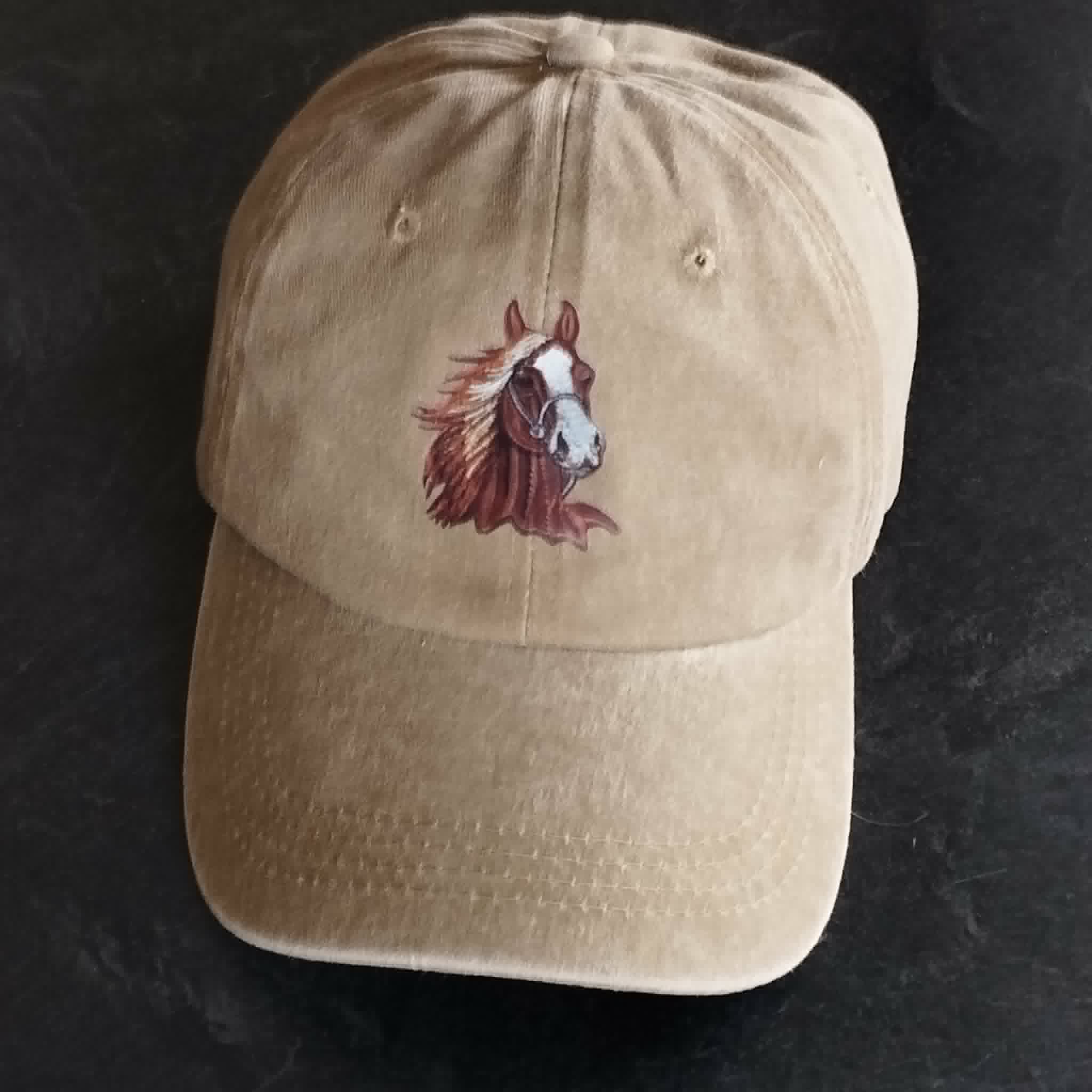 Casquette motif cheval ou chat