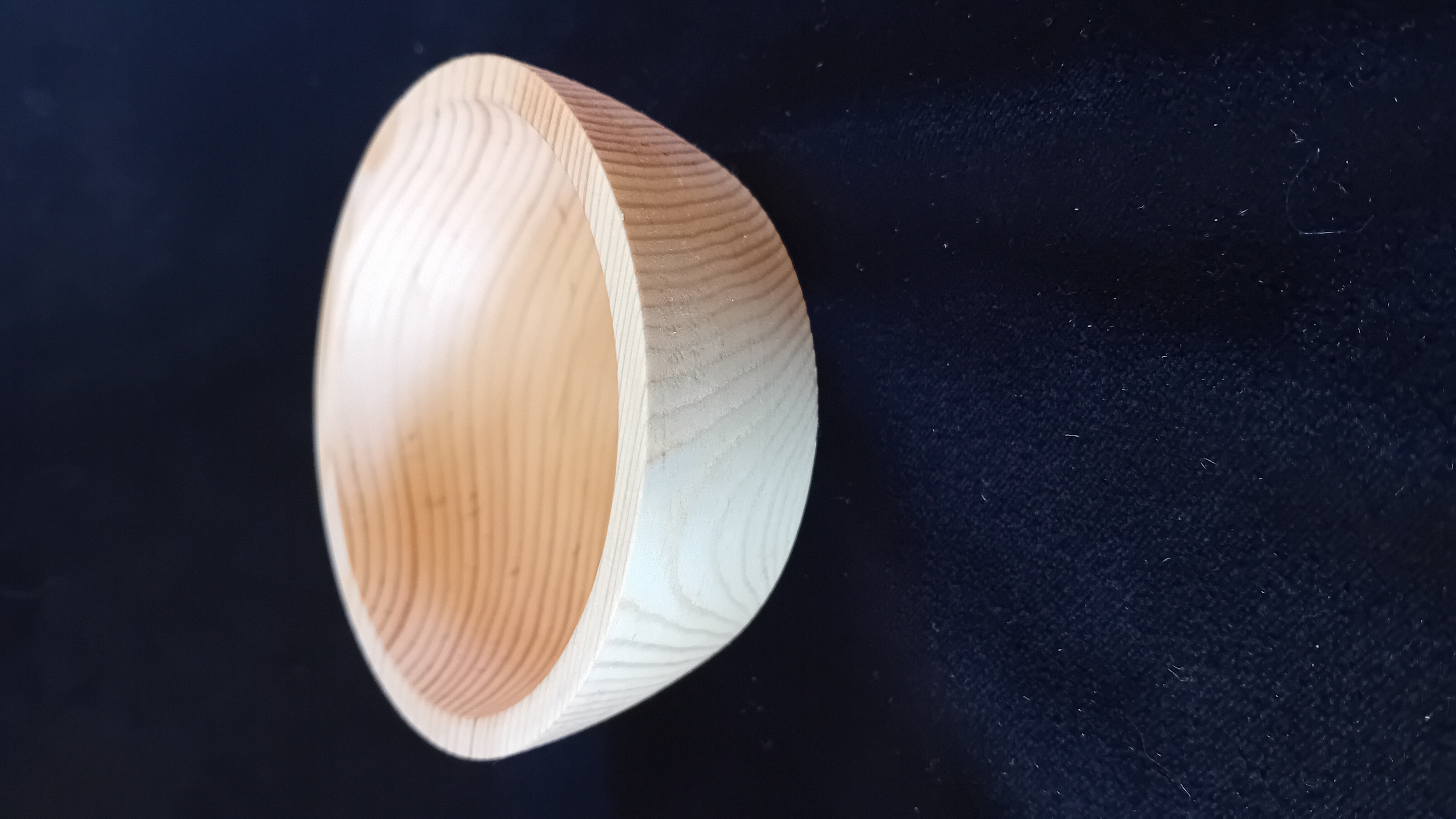 Small pine bowl with tapered base