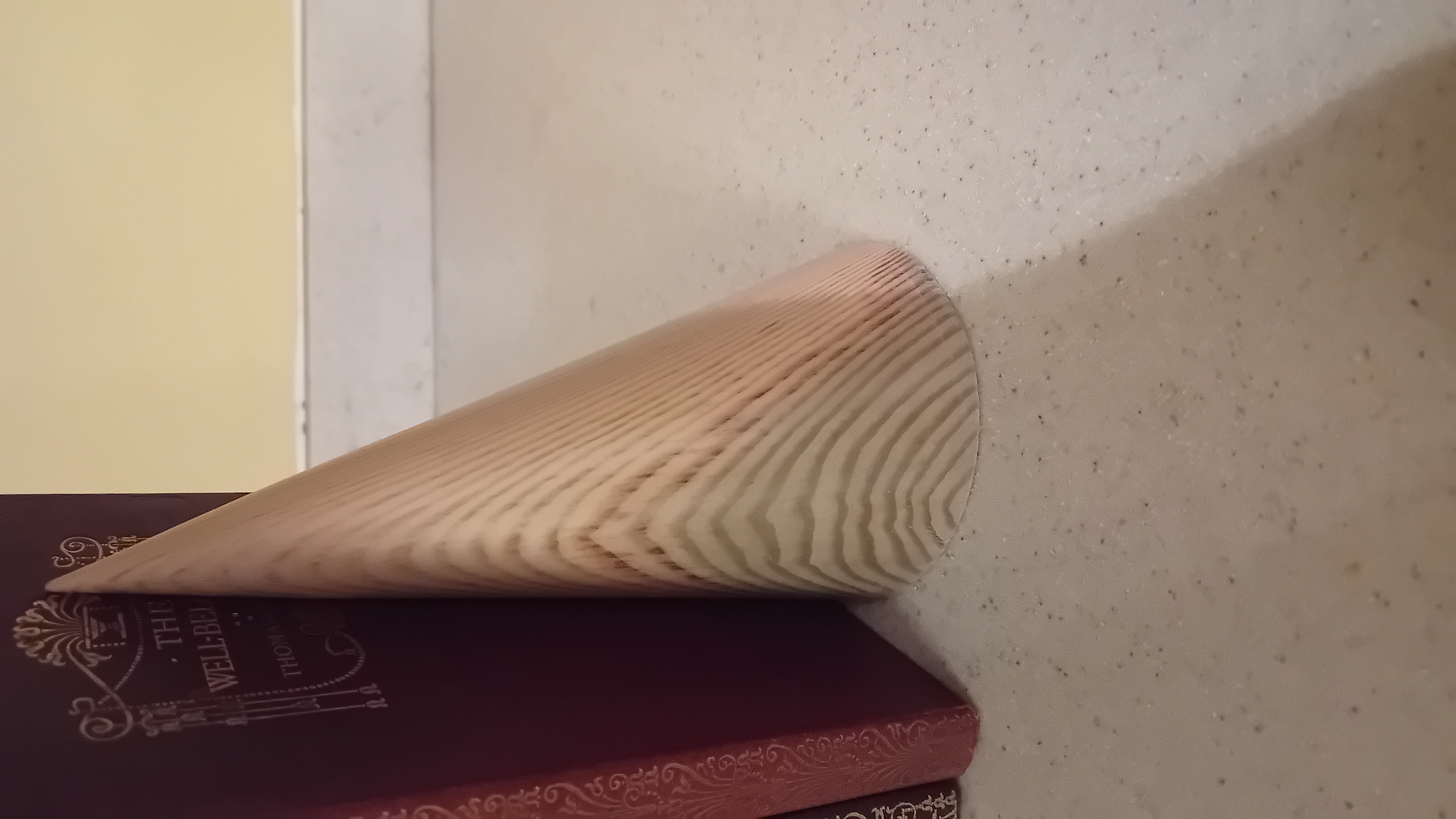 Cone-shaped bookends