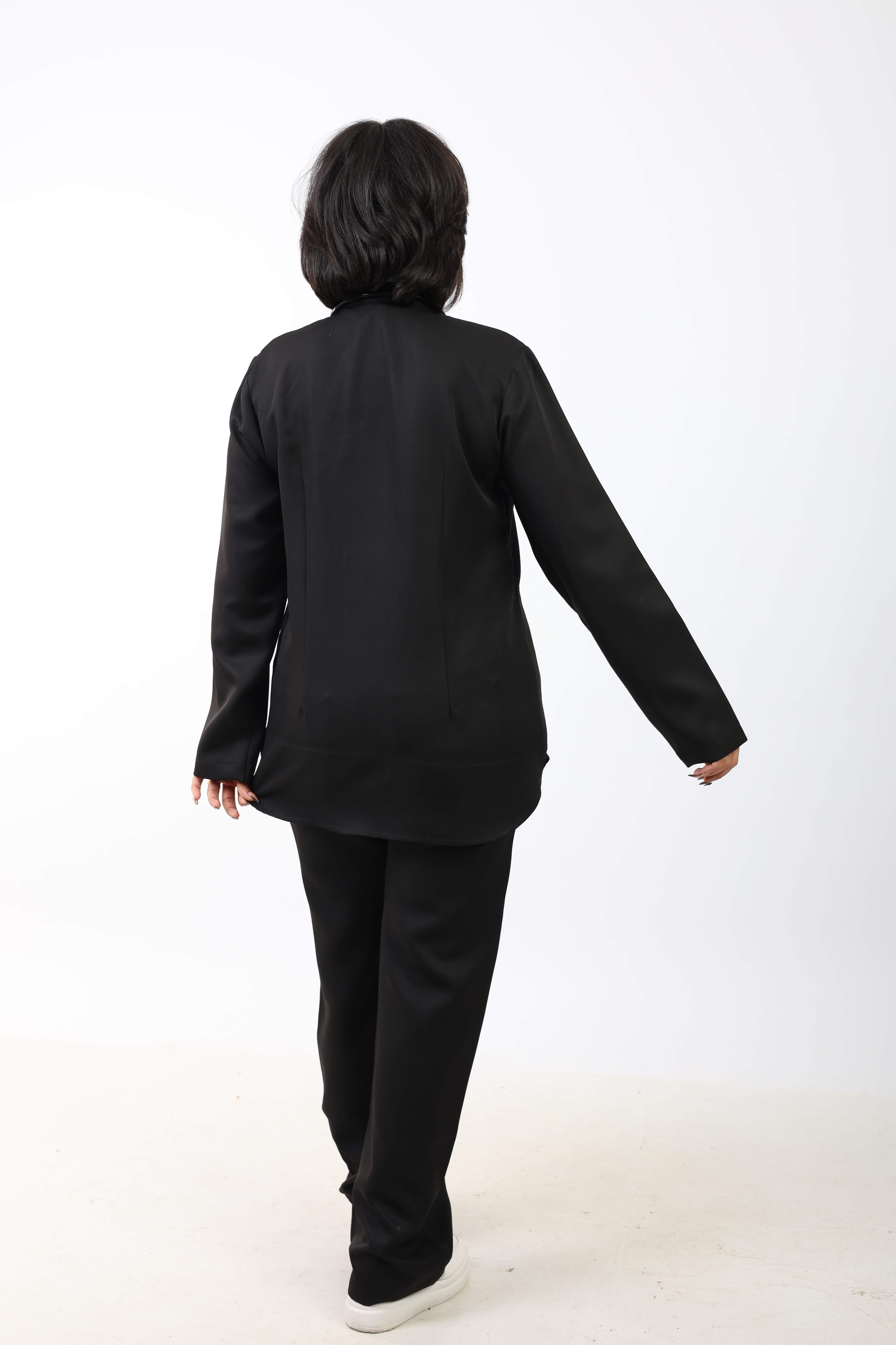 Black long sleeves scrub