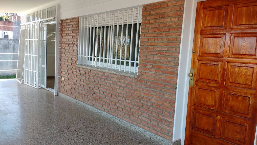 Mina Clavero Casa y tres departamentos