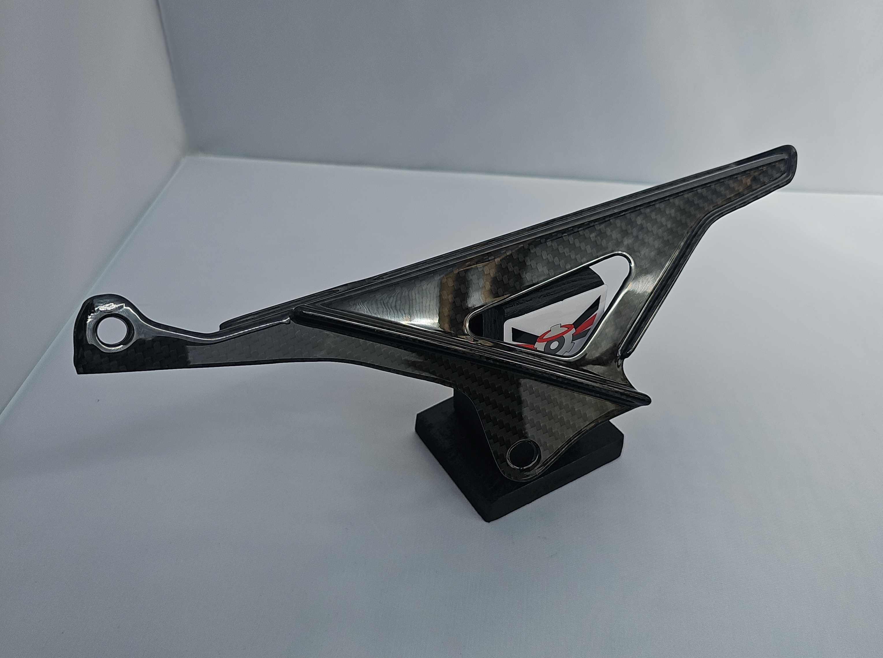 Aprilia RSV4 / Tuono V4 / Chain Guard Upper