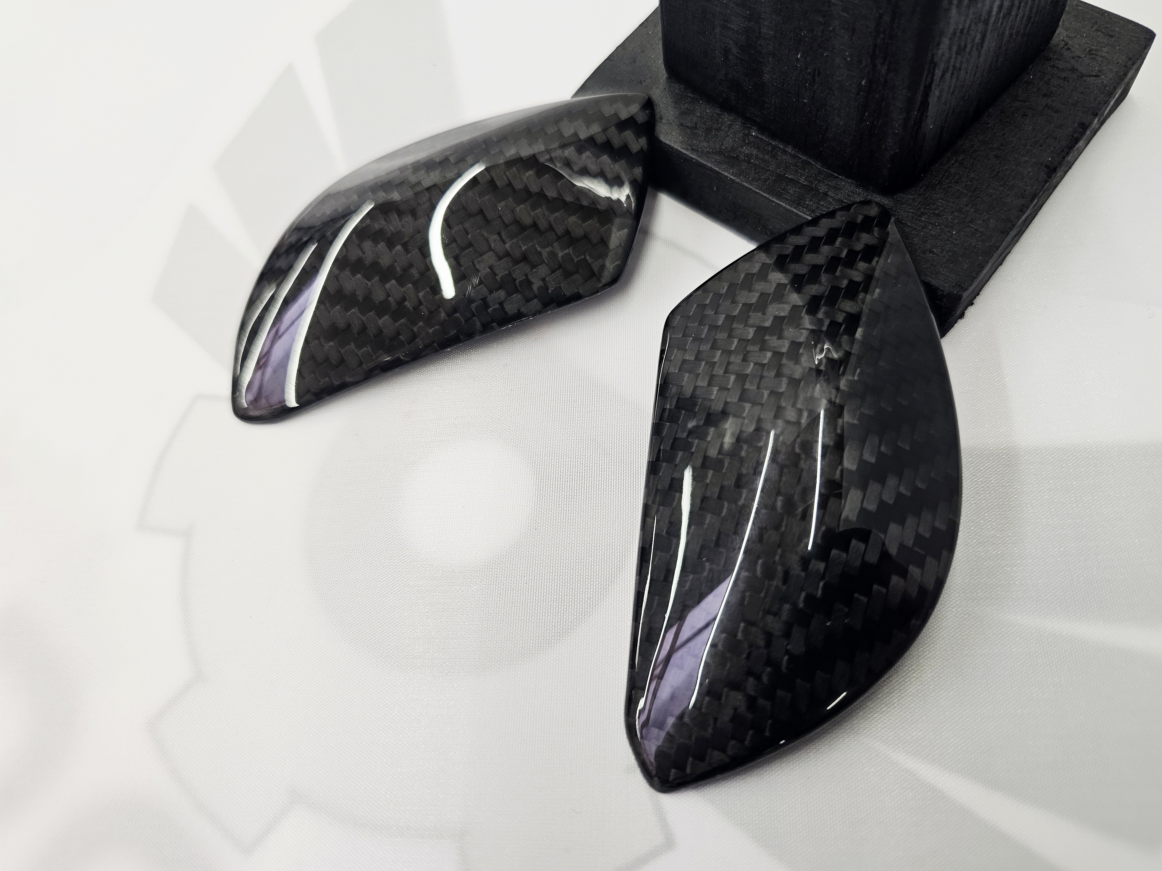 Honda CBR1000RR 2017-2019 / Tank Side Covers