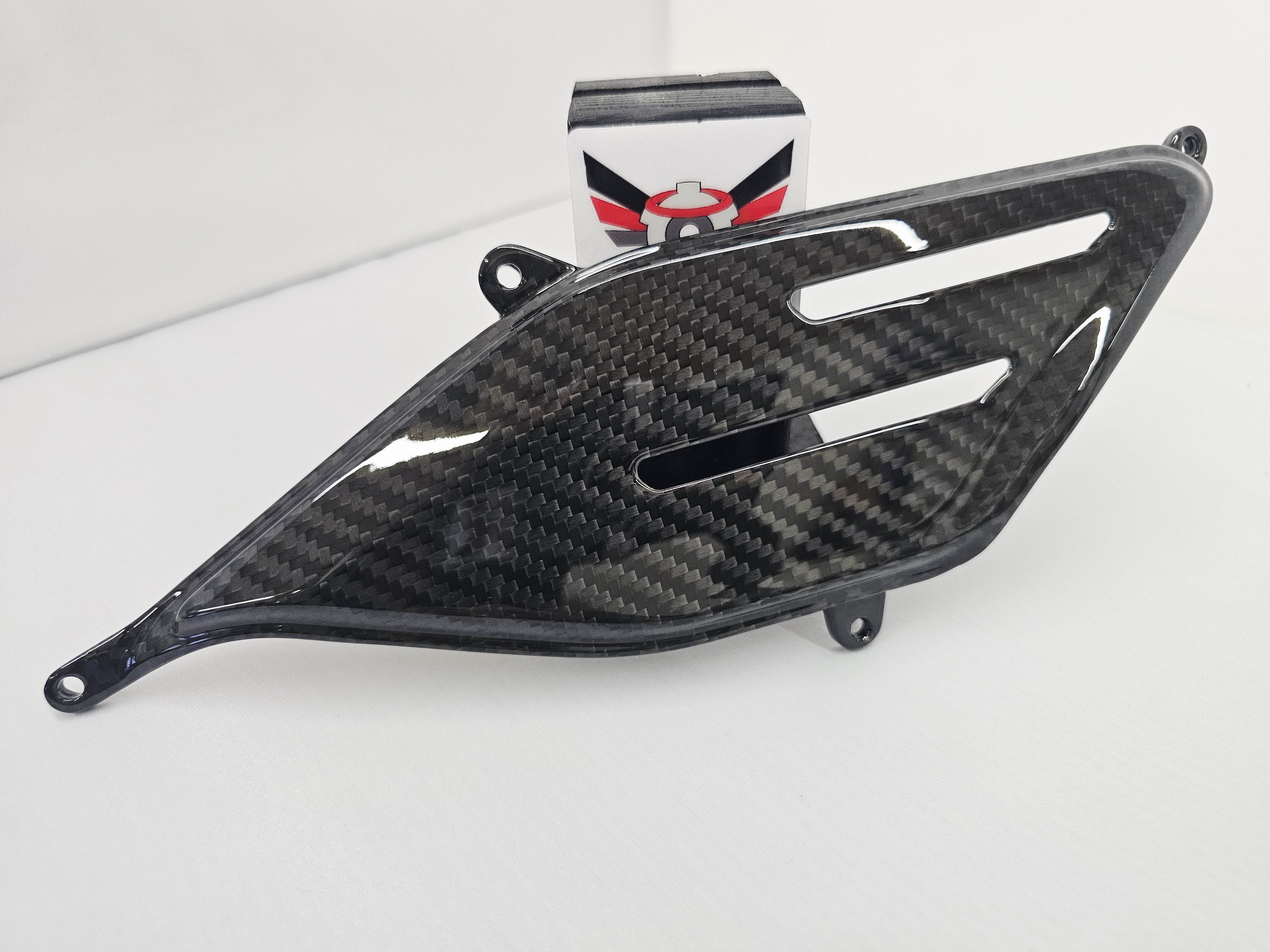 Ducati Panigale V4 2018+ / Side Bottom Cover