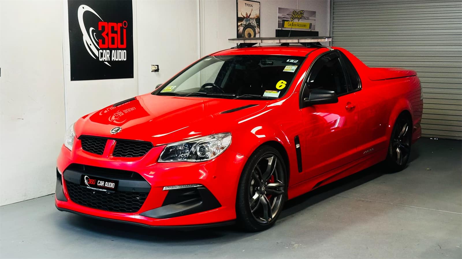 HOLDEN VF MALOO R8 (SSV Sv6 CLUBSPOERT CALAIS ) COMMODORE