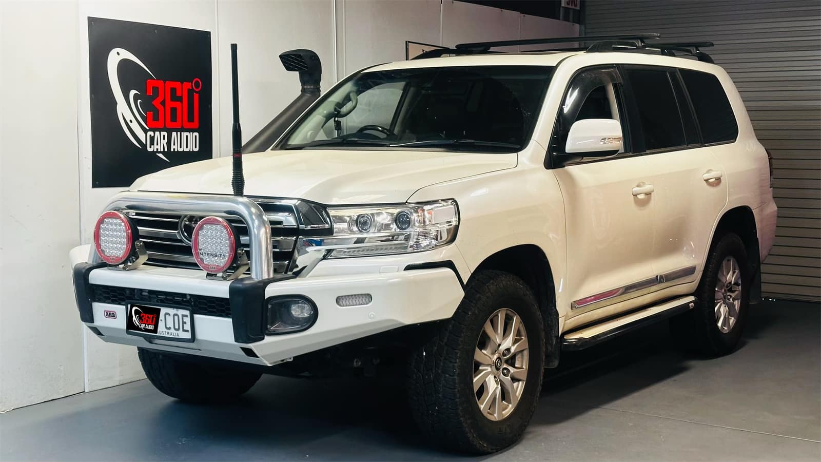 Toyota Land Cruiser 200 Series LC200 sahara Vx   10.1" HD screen 