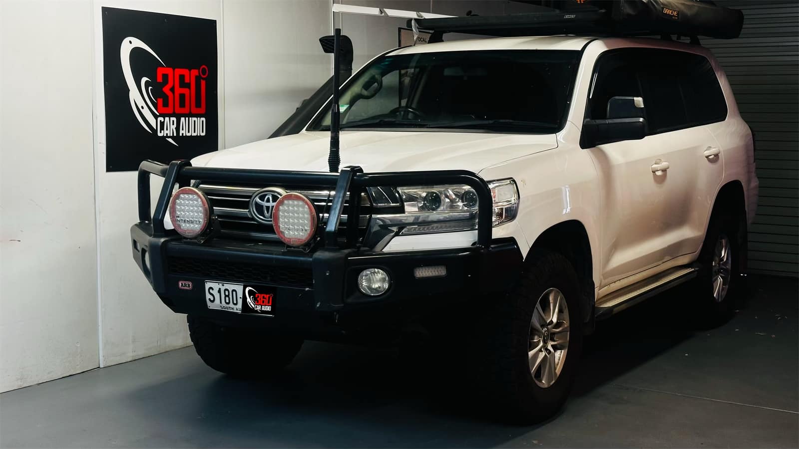 Toyota Landcruiser 2016-2021 200 Series LC200