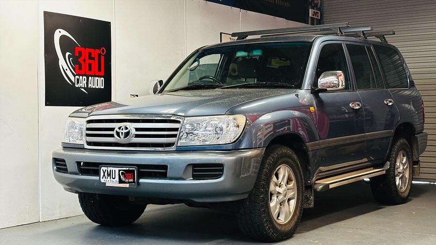Toyota Landcruiser 1999-2006 100 Series LC100  9" 