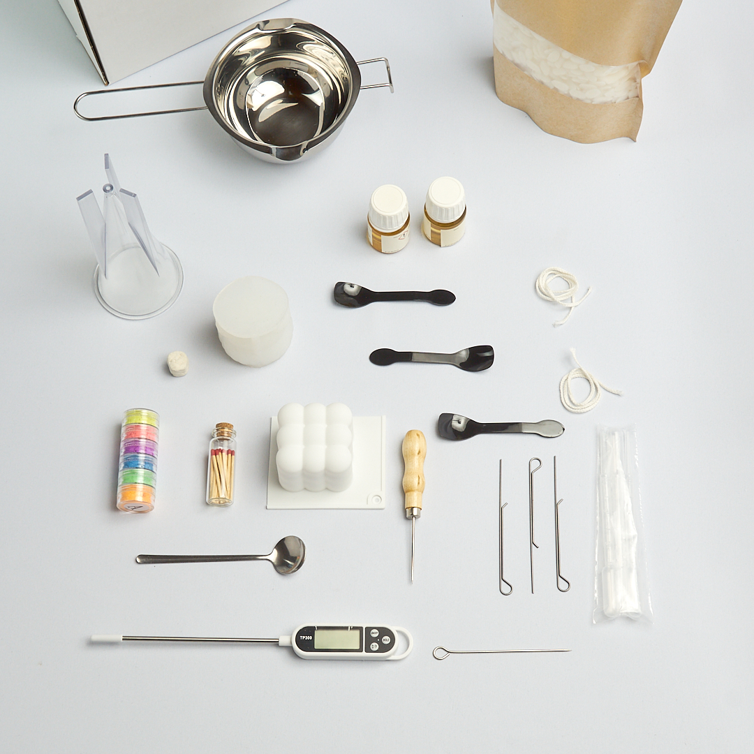 Kit DIY Bougies Moulées :  Donnez forme à la cire