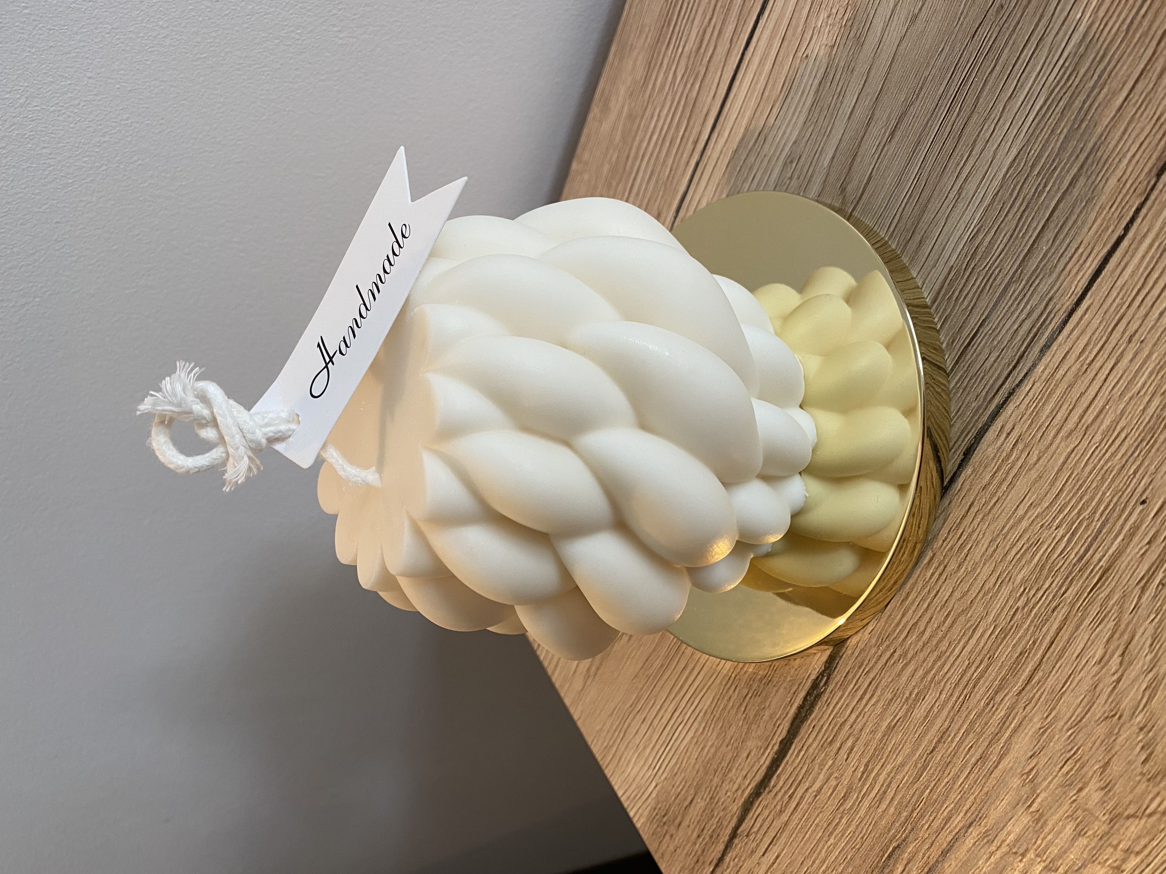 Bougie "pull en laine" petit format 