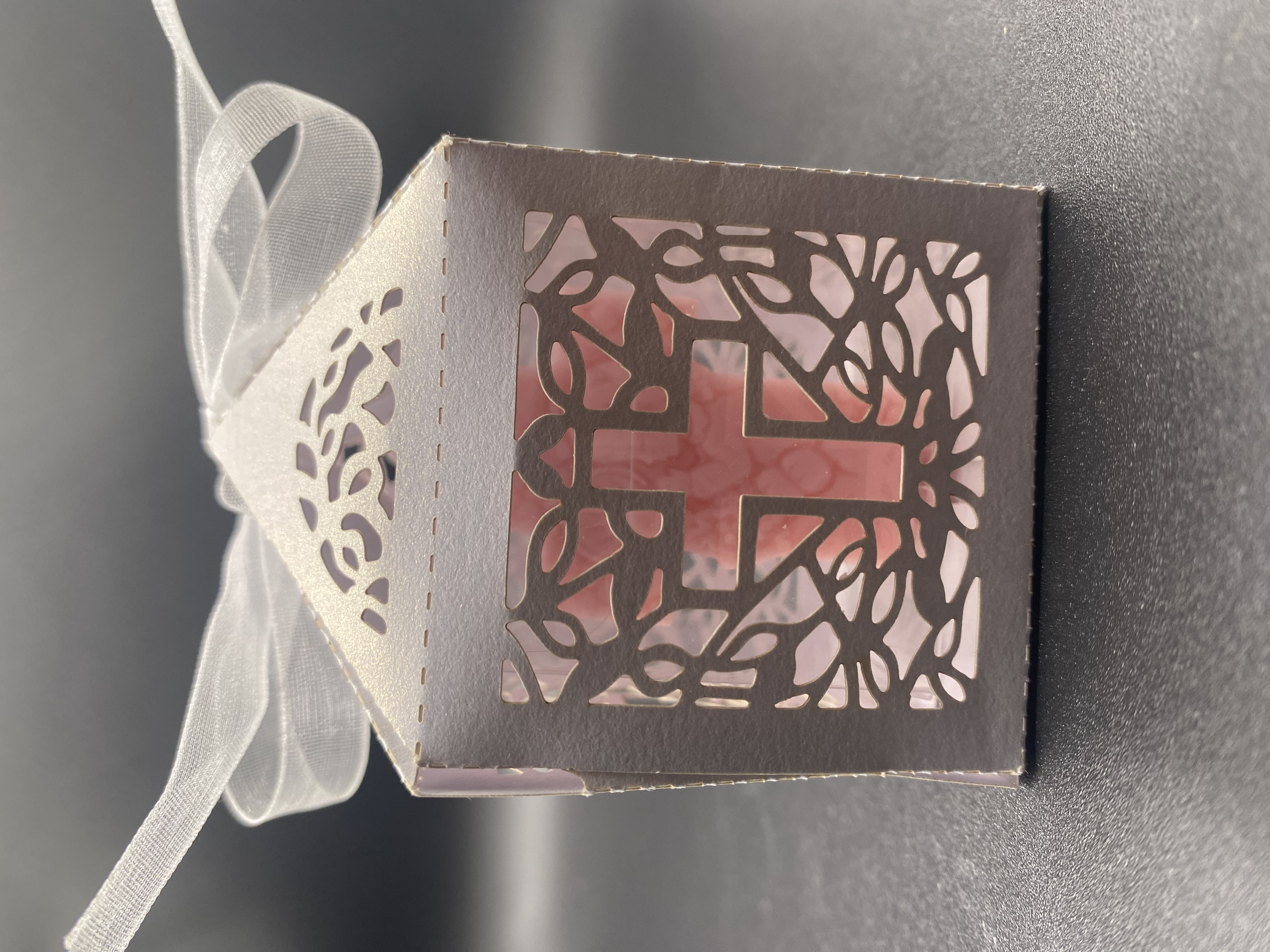 Petite croix décorative