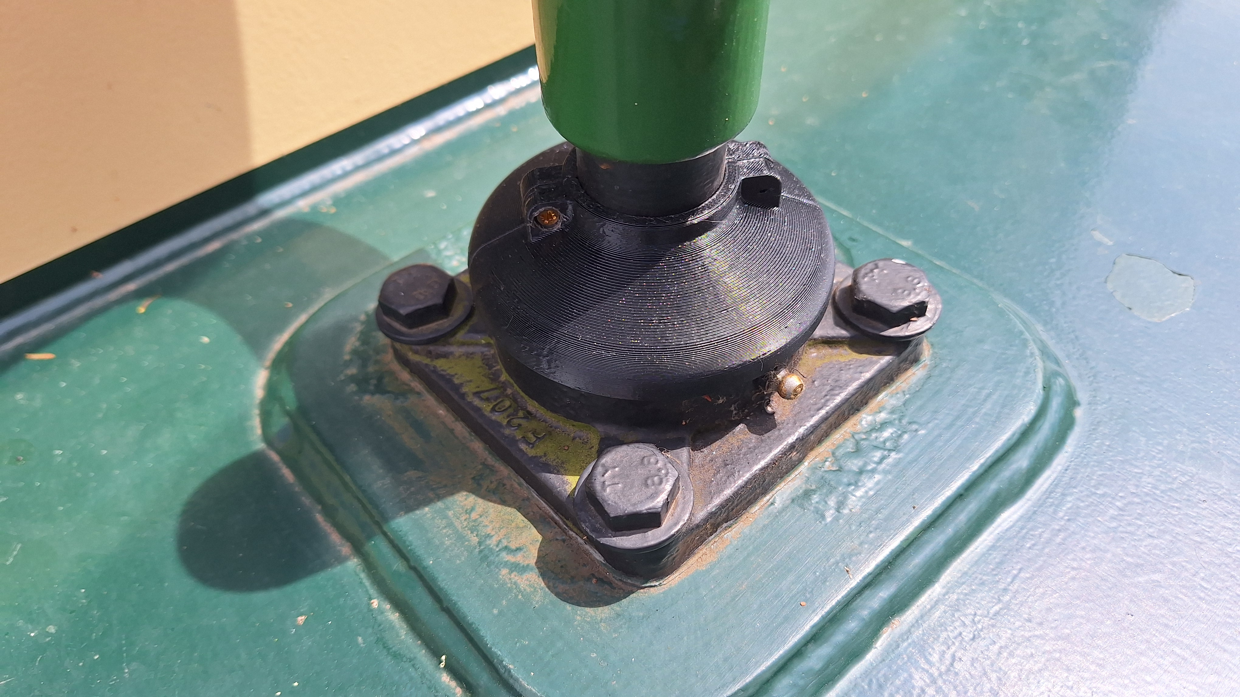 Tiller Bearing Top Hat