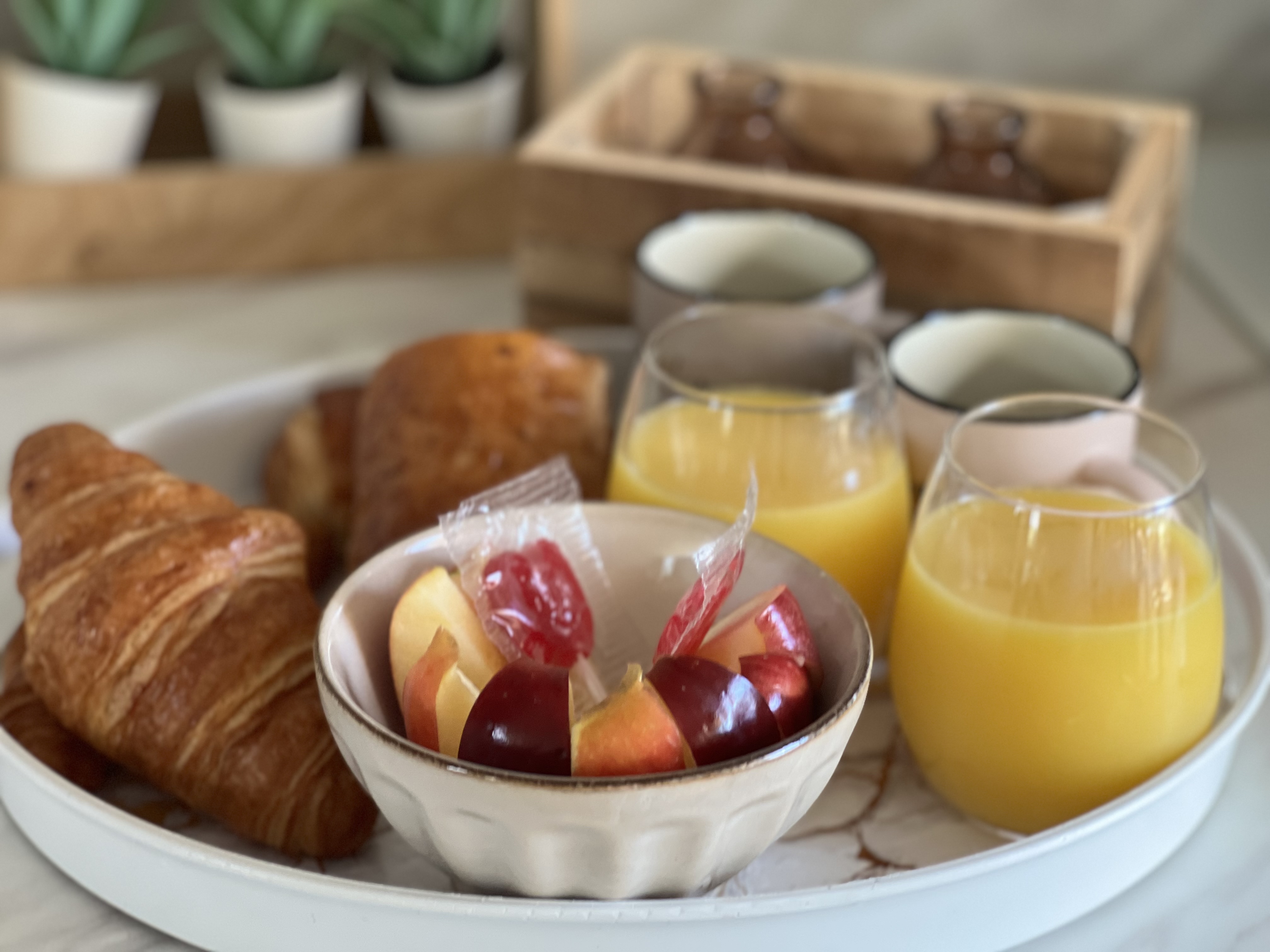 Petit-déjeuner sur plateau