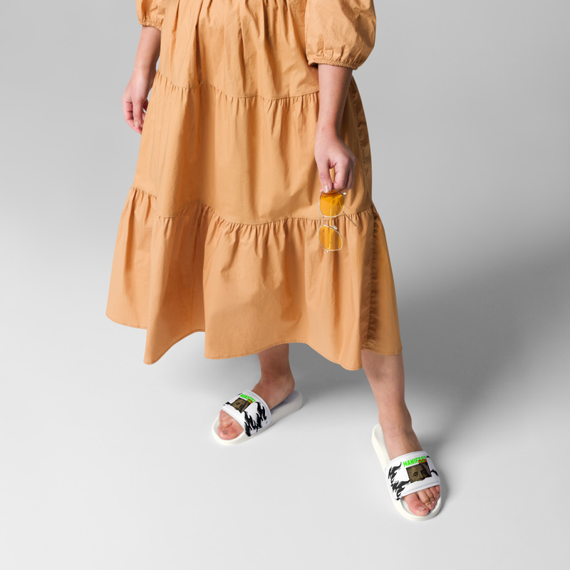 Manifest money Women's slides