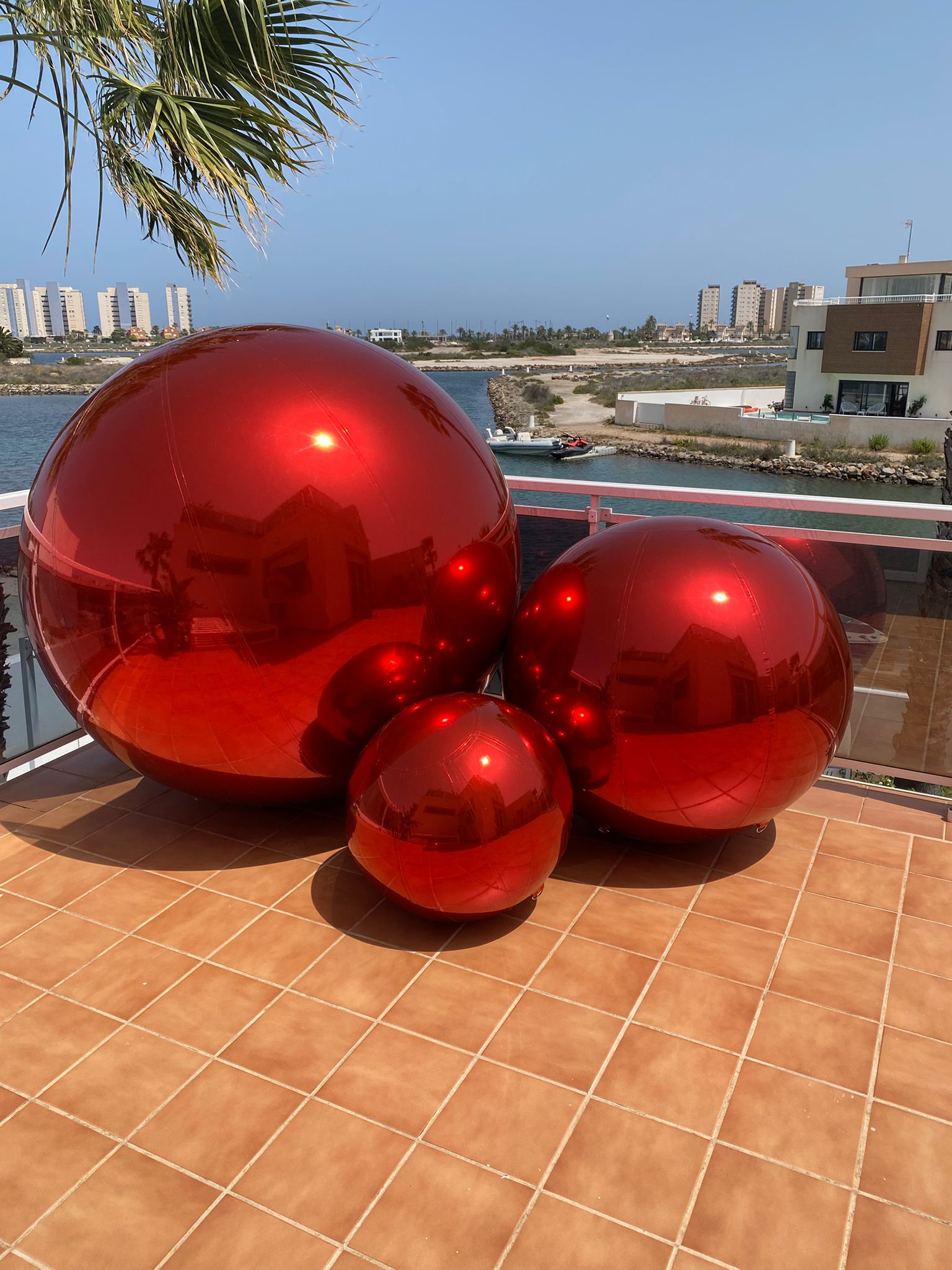 MIRROR BALL 1,5M ROJA