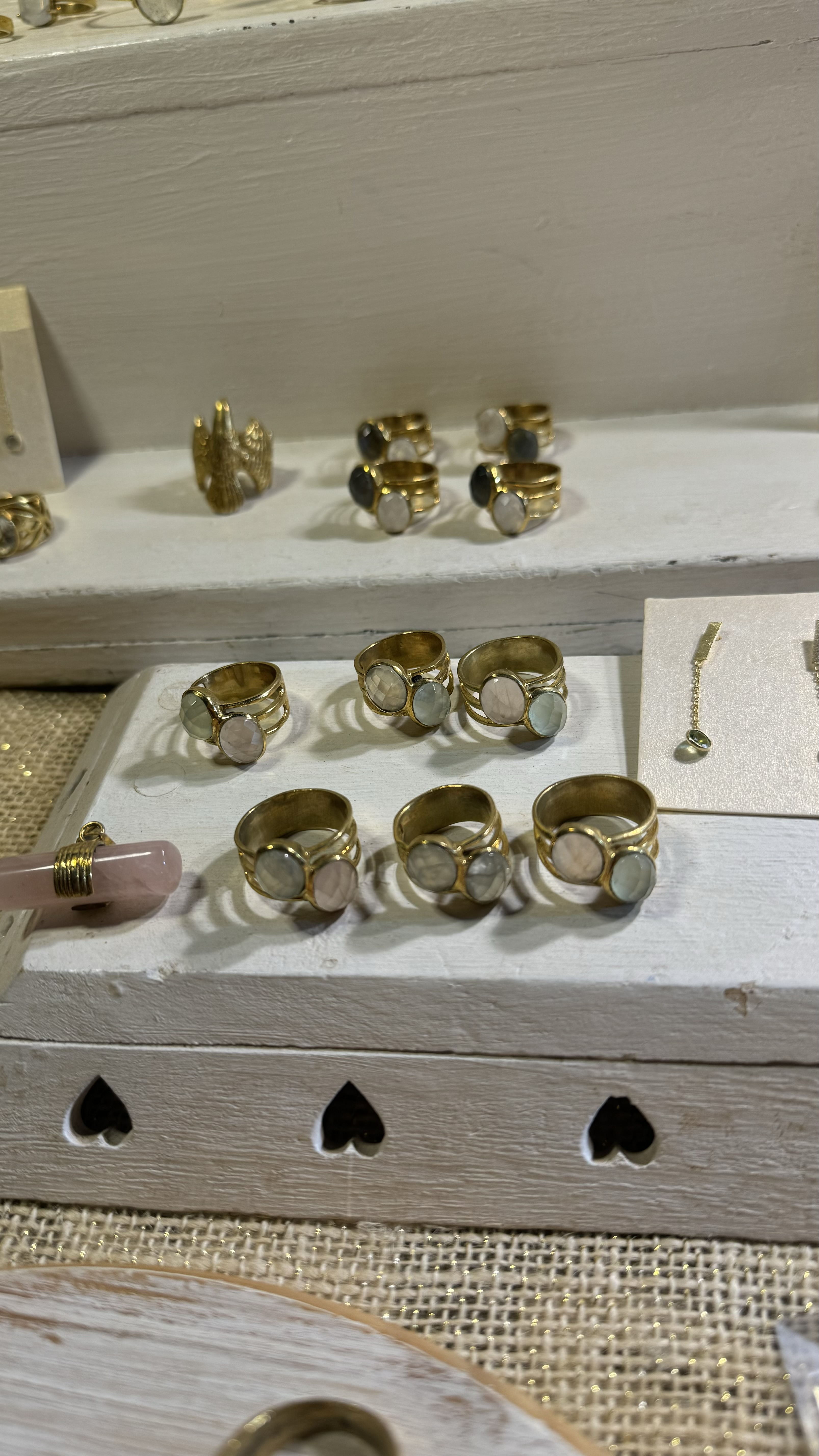 DOBLE SWEET : 2 cut gemstone ring in brass