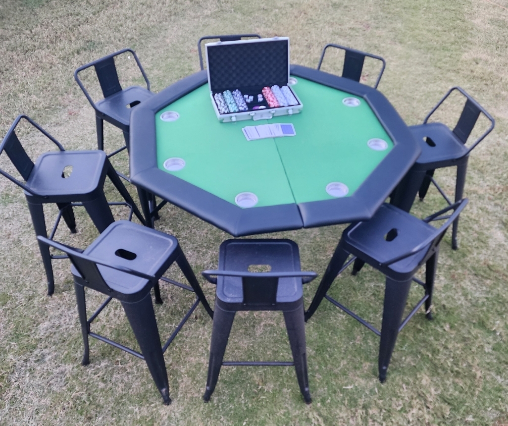 Poker Table