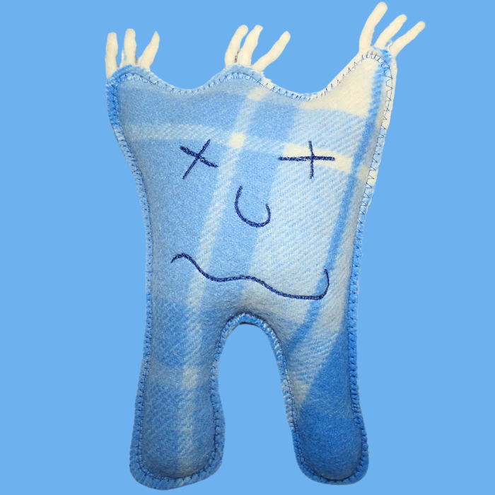 Cuddle Monster blue, blue Large with spiky white hair