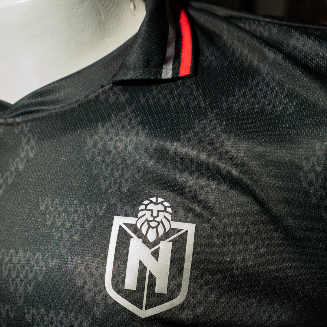 Los Puros Criollos - Black