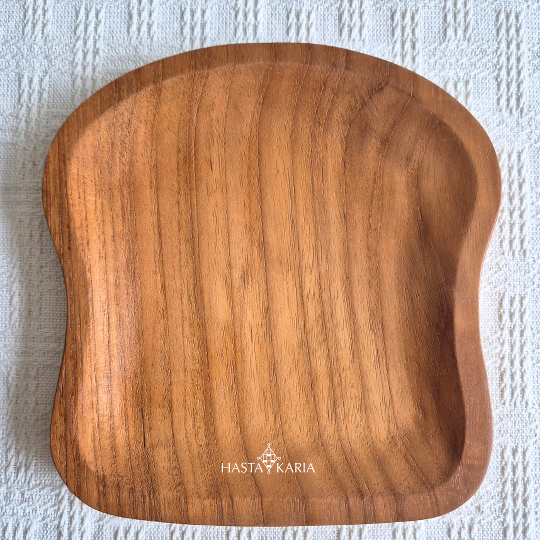 Wooden Bread-Shaped Plate