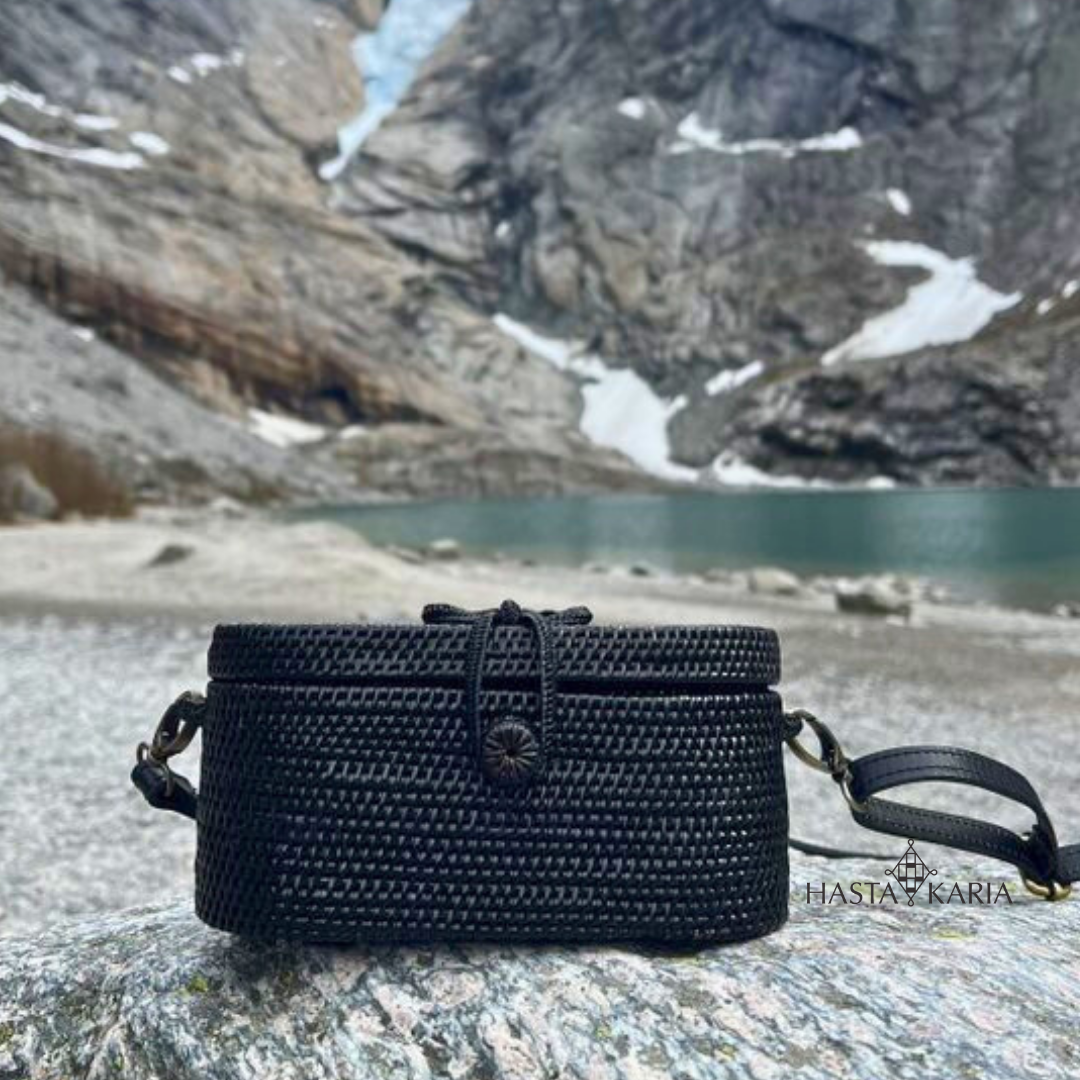 Benita Small (Black)