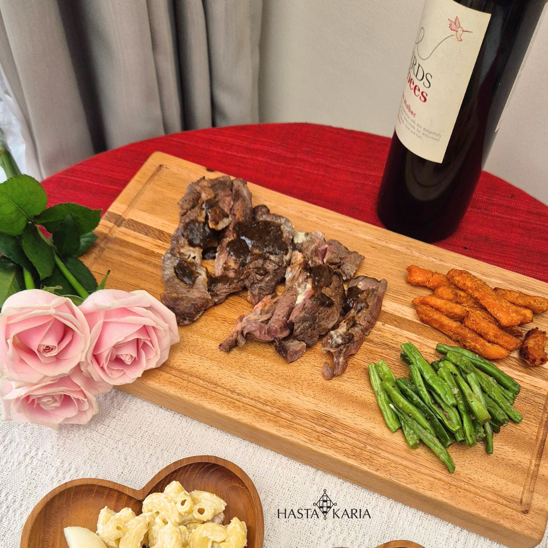 Chacuterie Board with Lines Patterns