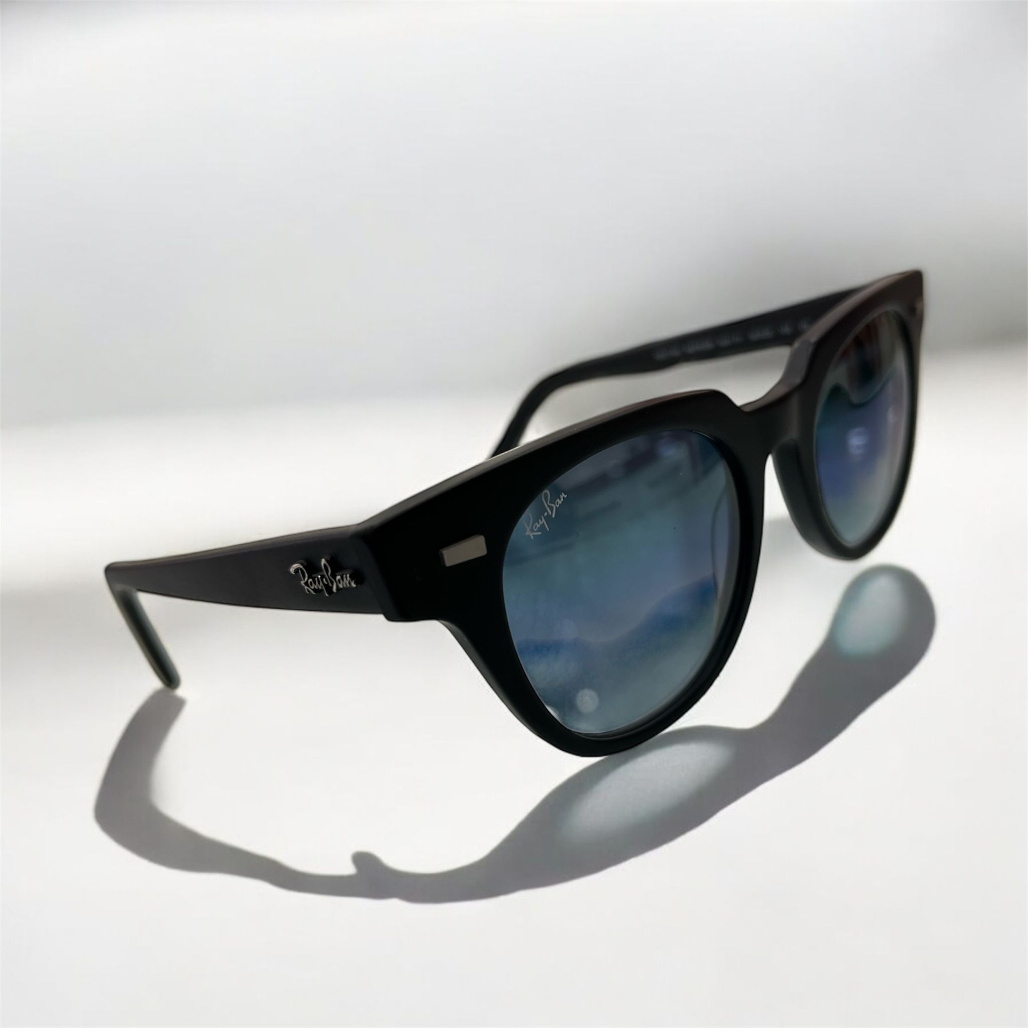 RAY-BAN UNISEX GÜNEŞ GÖZLÜĞÜ