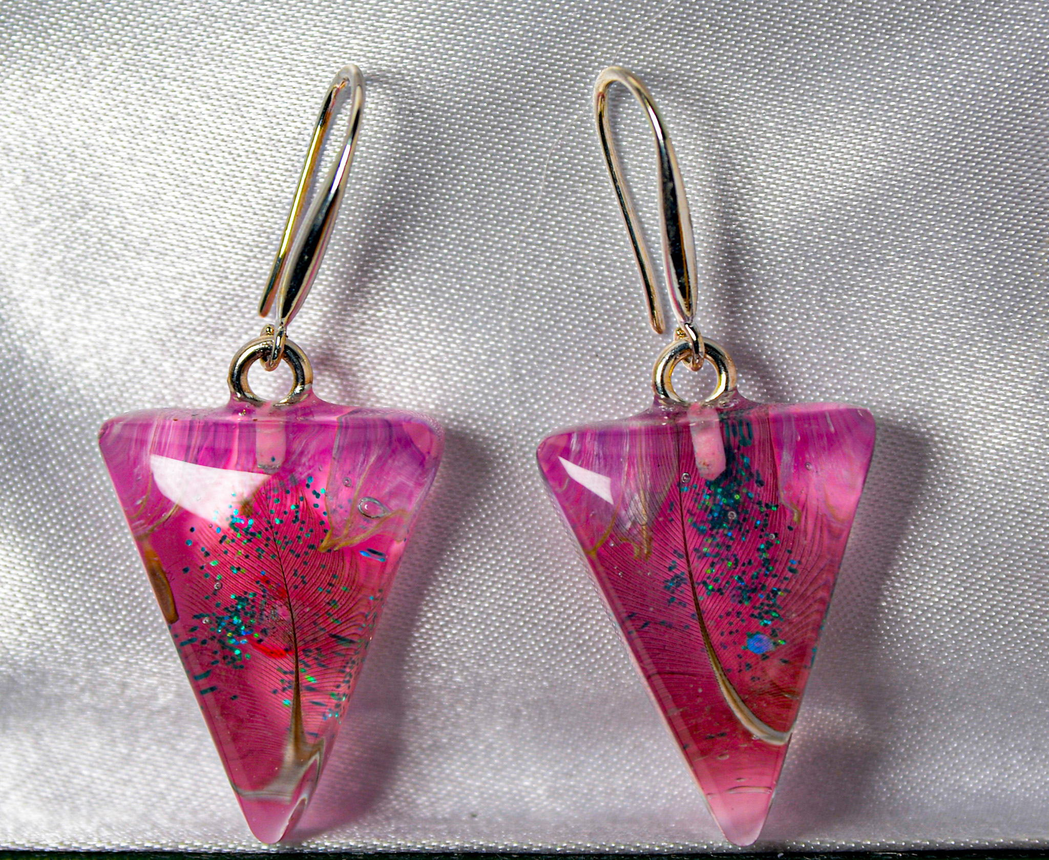 Boucles d'oreilles en résine rose