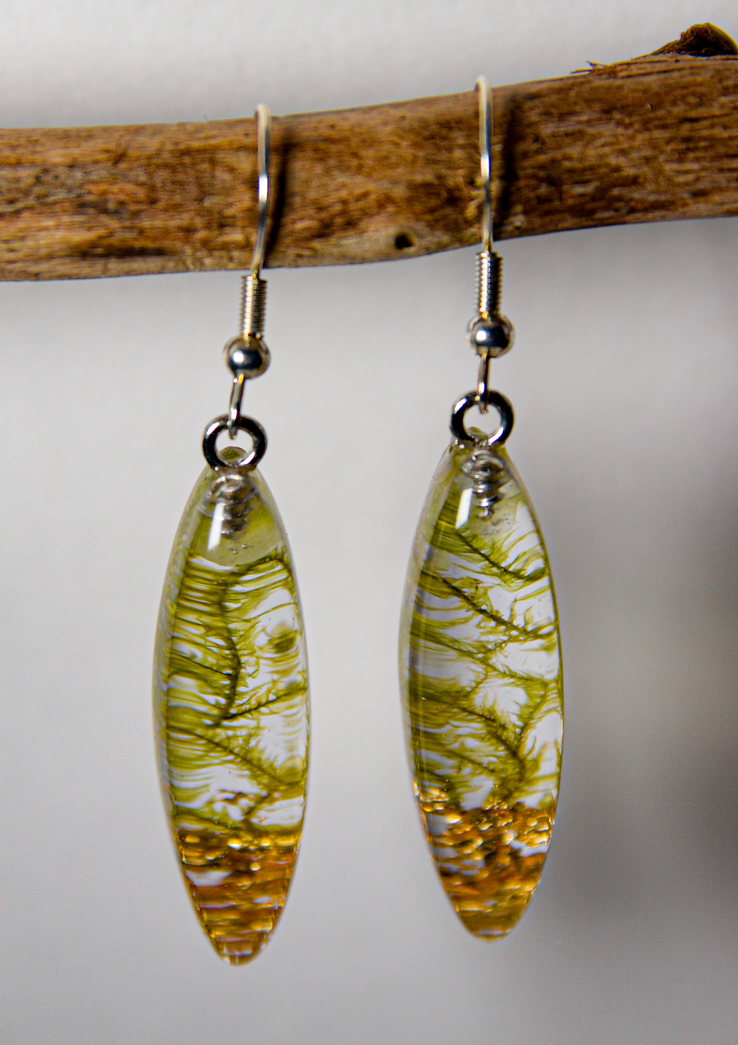 Boucles d'oreilles en résine florale