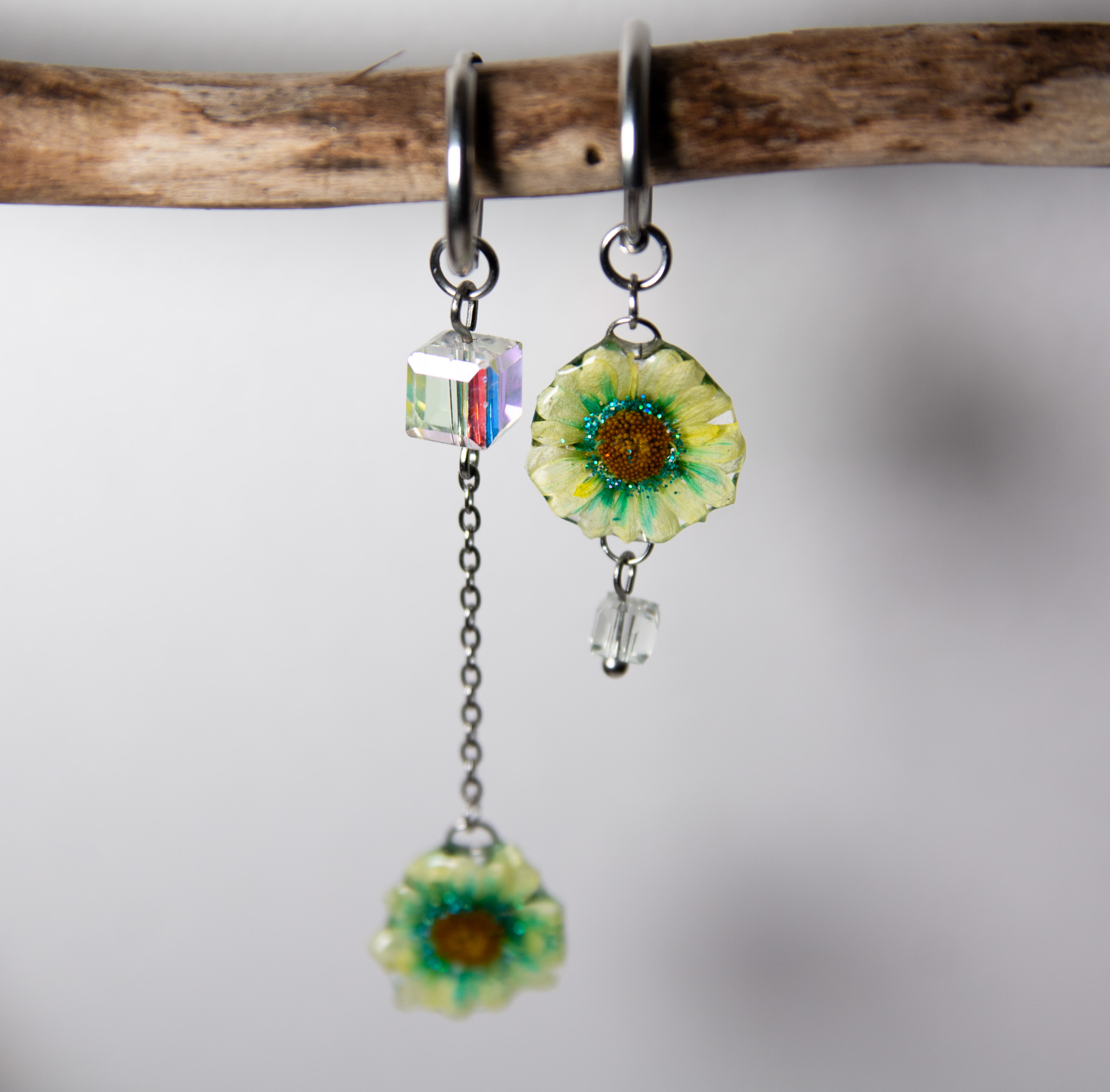 Boucles d'oreilles en résine