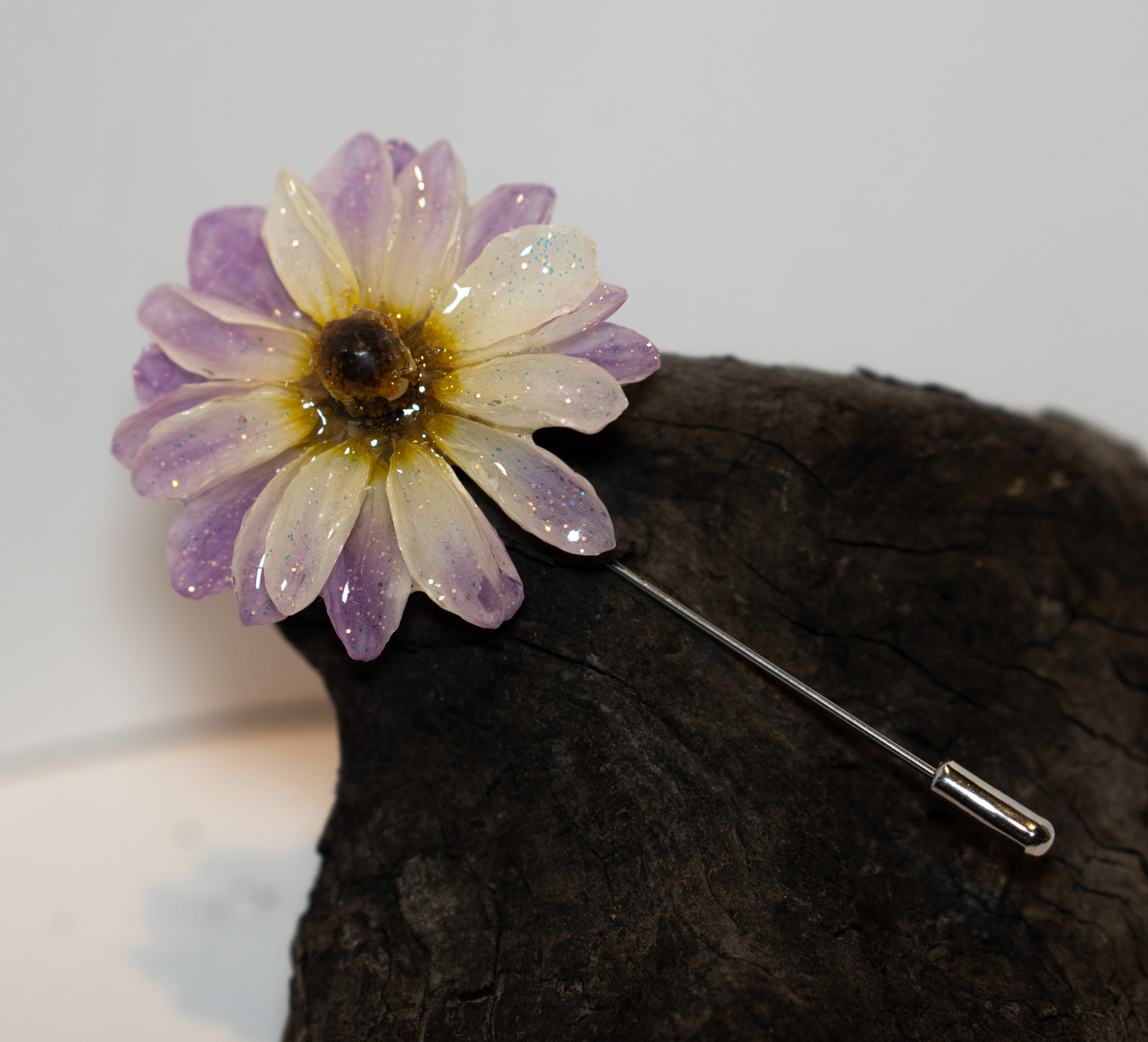 Broche en Fleur de Dahlia