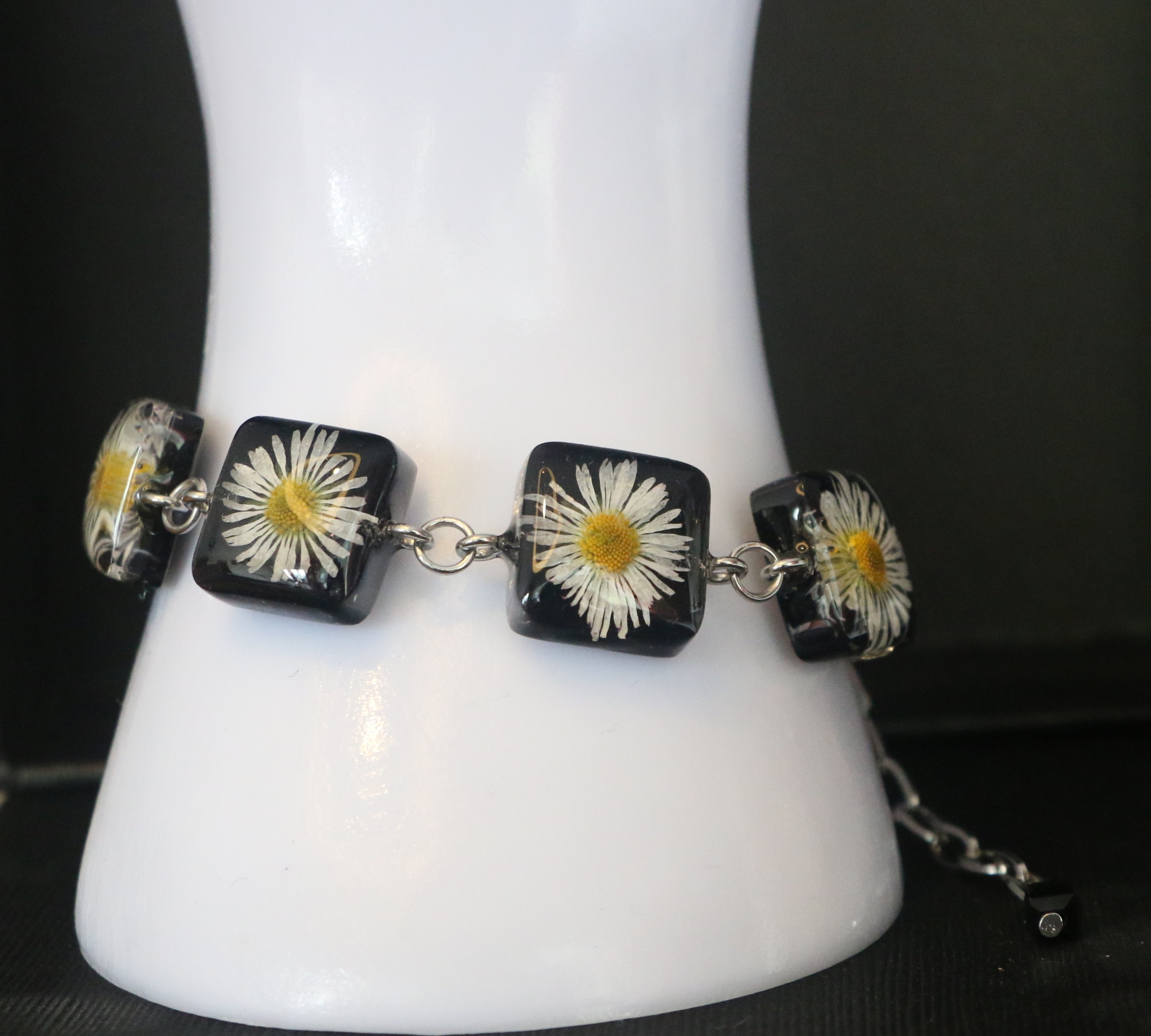 Bracelet 4 Pâquerettes moulées