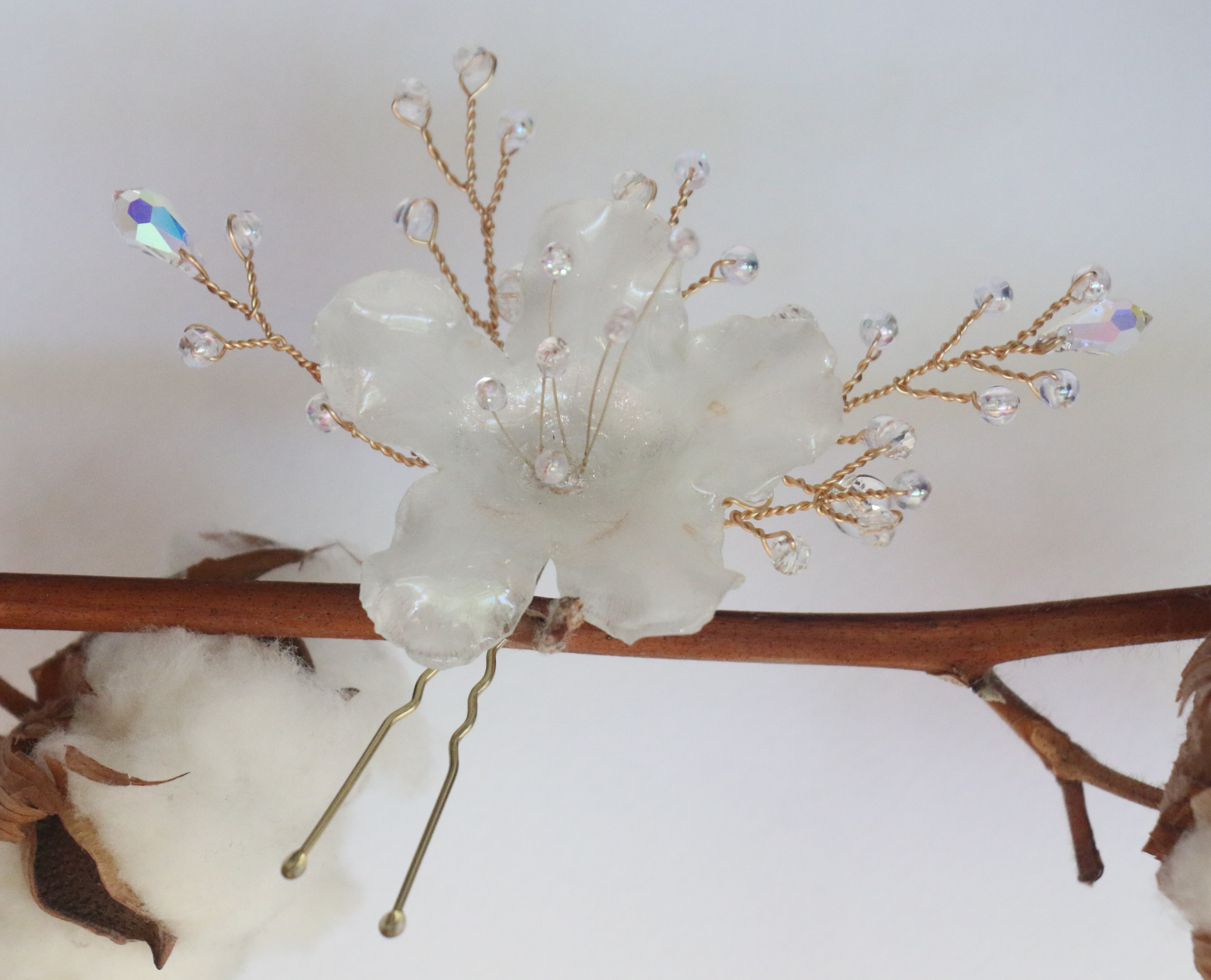 Epingle à cheveux Rhododendron Blanc et Cristaux