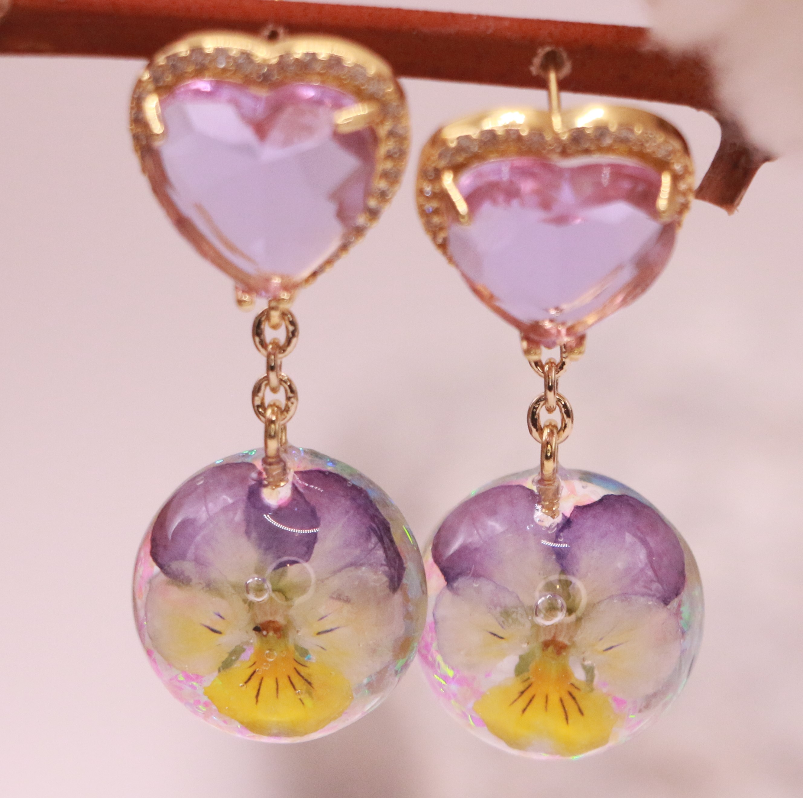 Boucles d’oreilles cœur et pensées