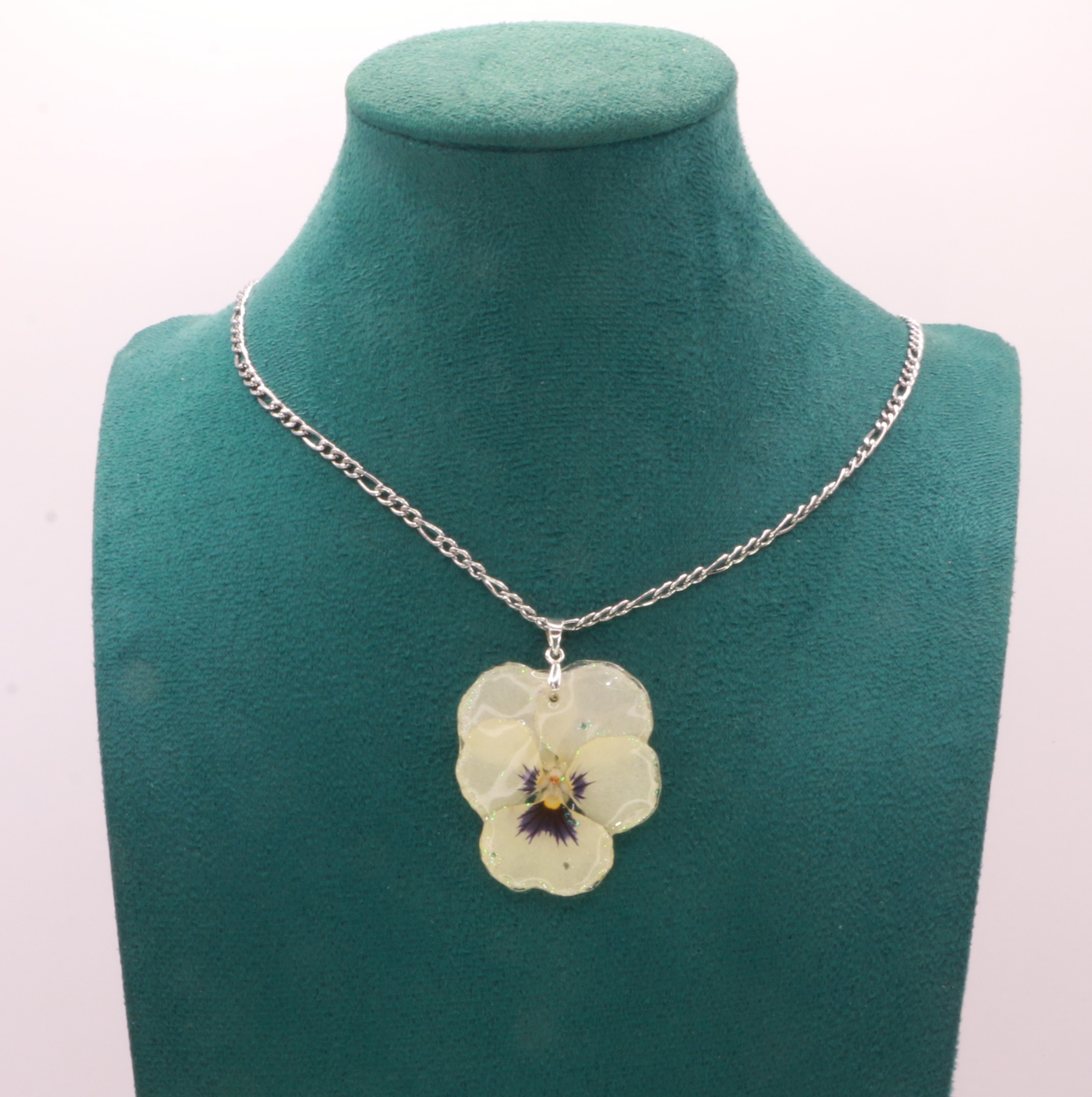 Le pendentif de la Mariée