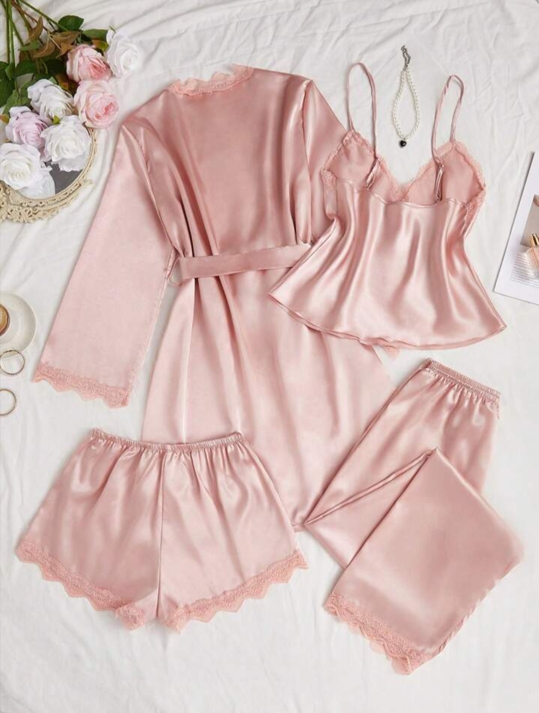 Pyjama avec peignoir en satin