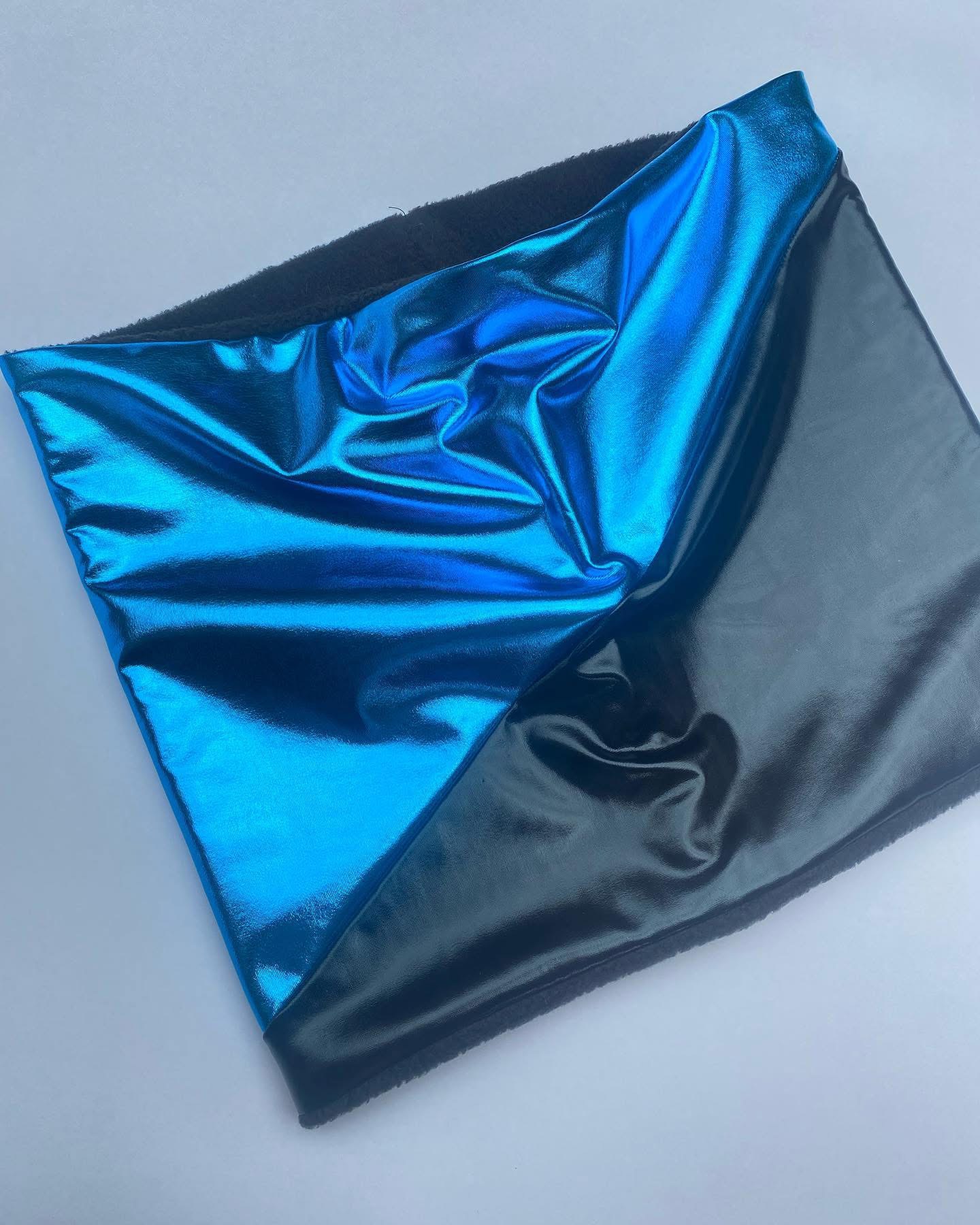 BEBOP BOUTIQUE METALLIC AND FLEECE SNOOD IN ELECTRIC BLUE AND BLACK