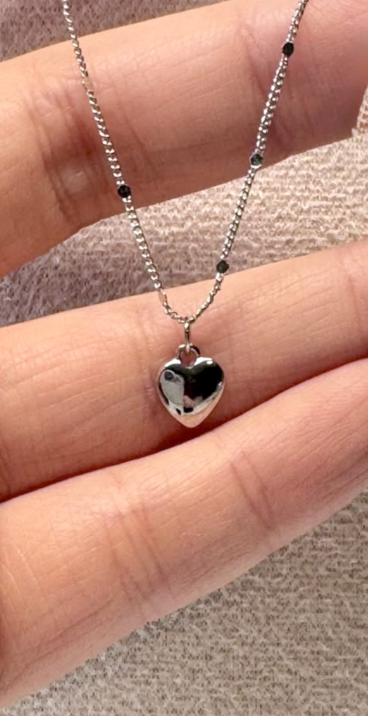 Minimalist heart necklace