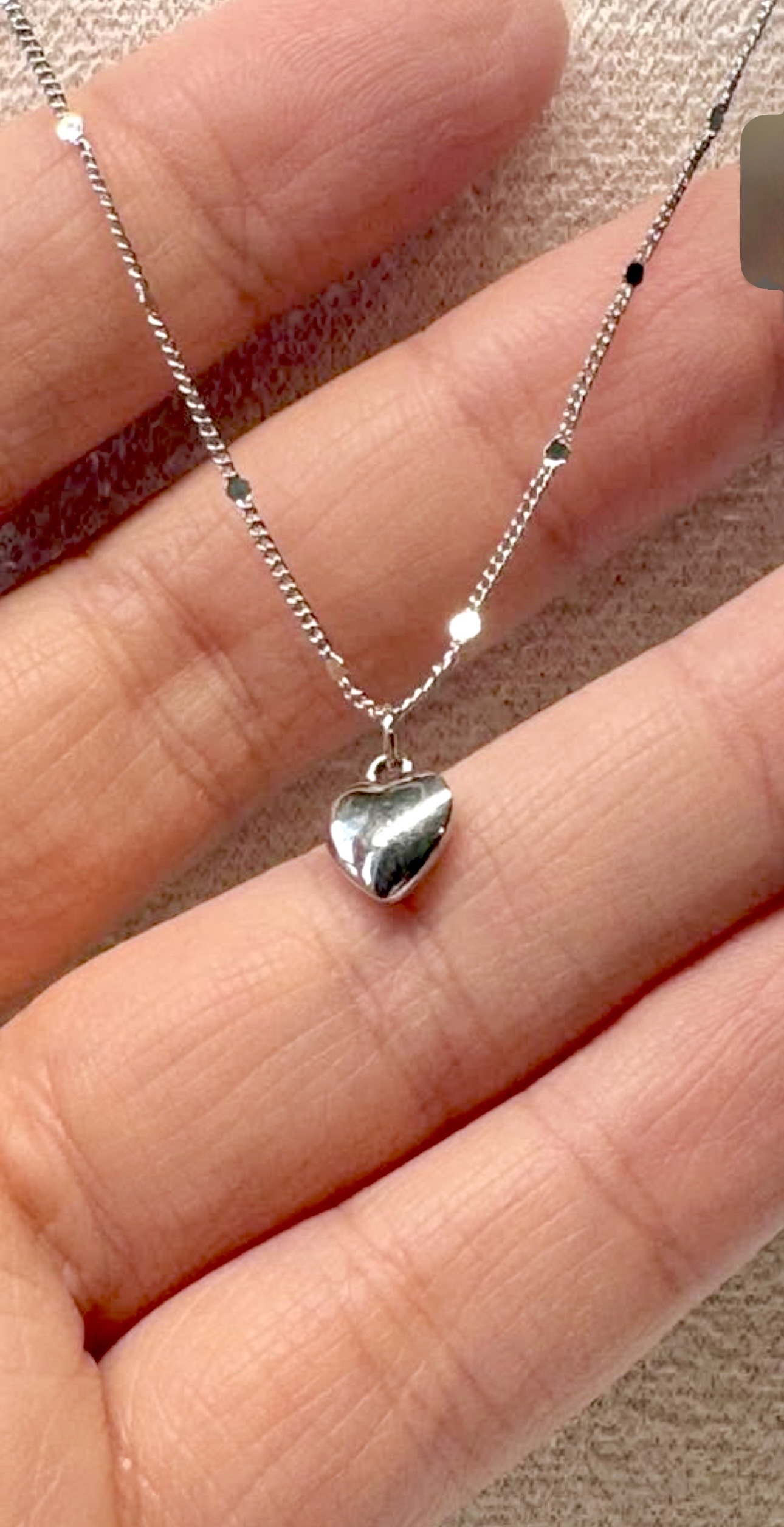 Minimalist heart necklace