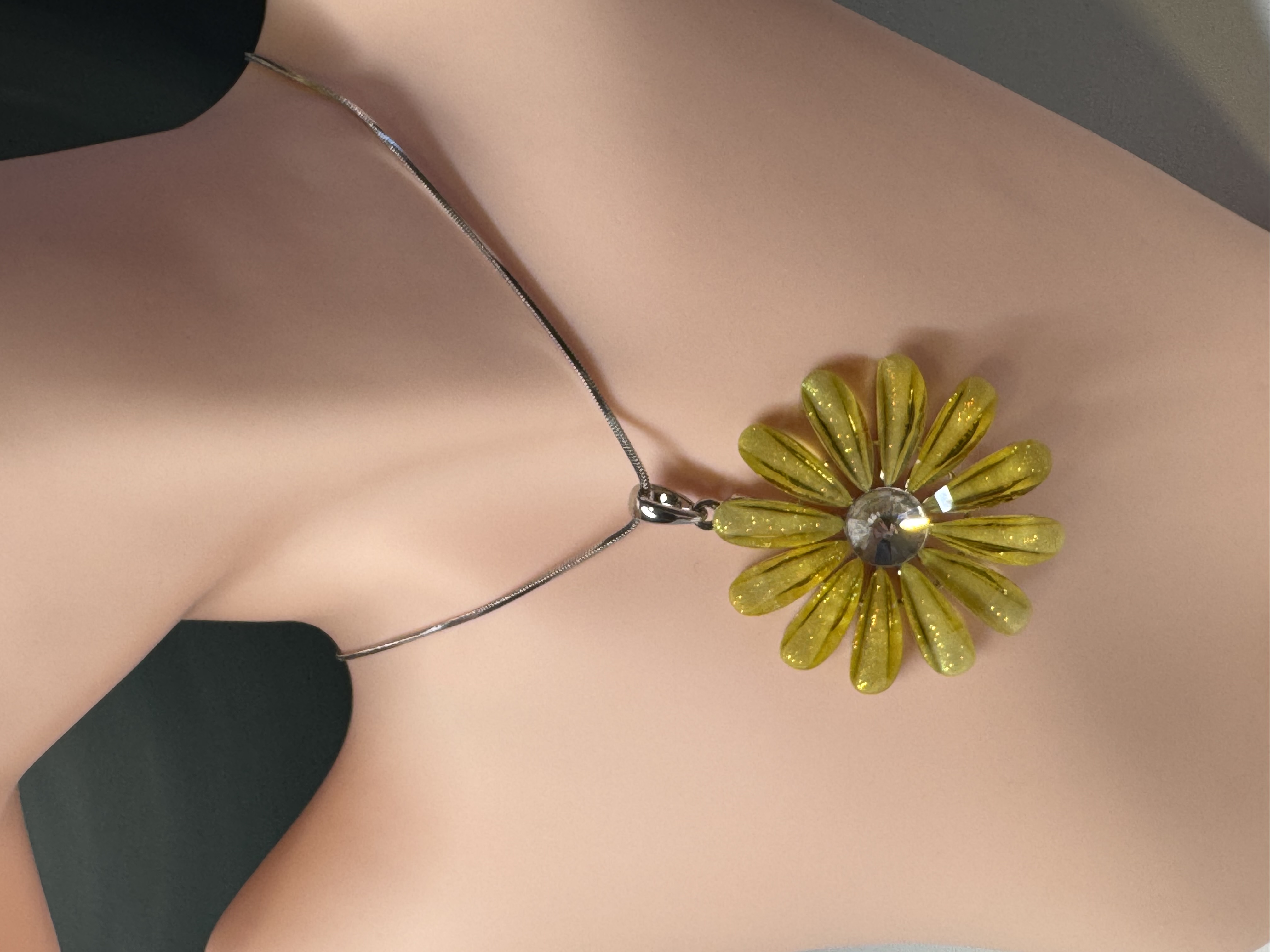 Flower necklace