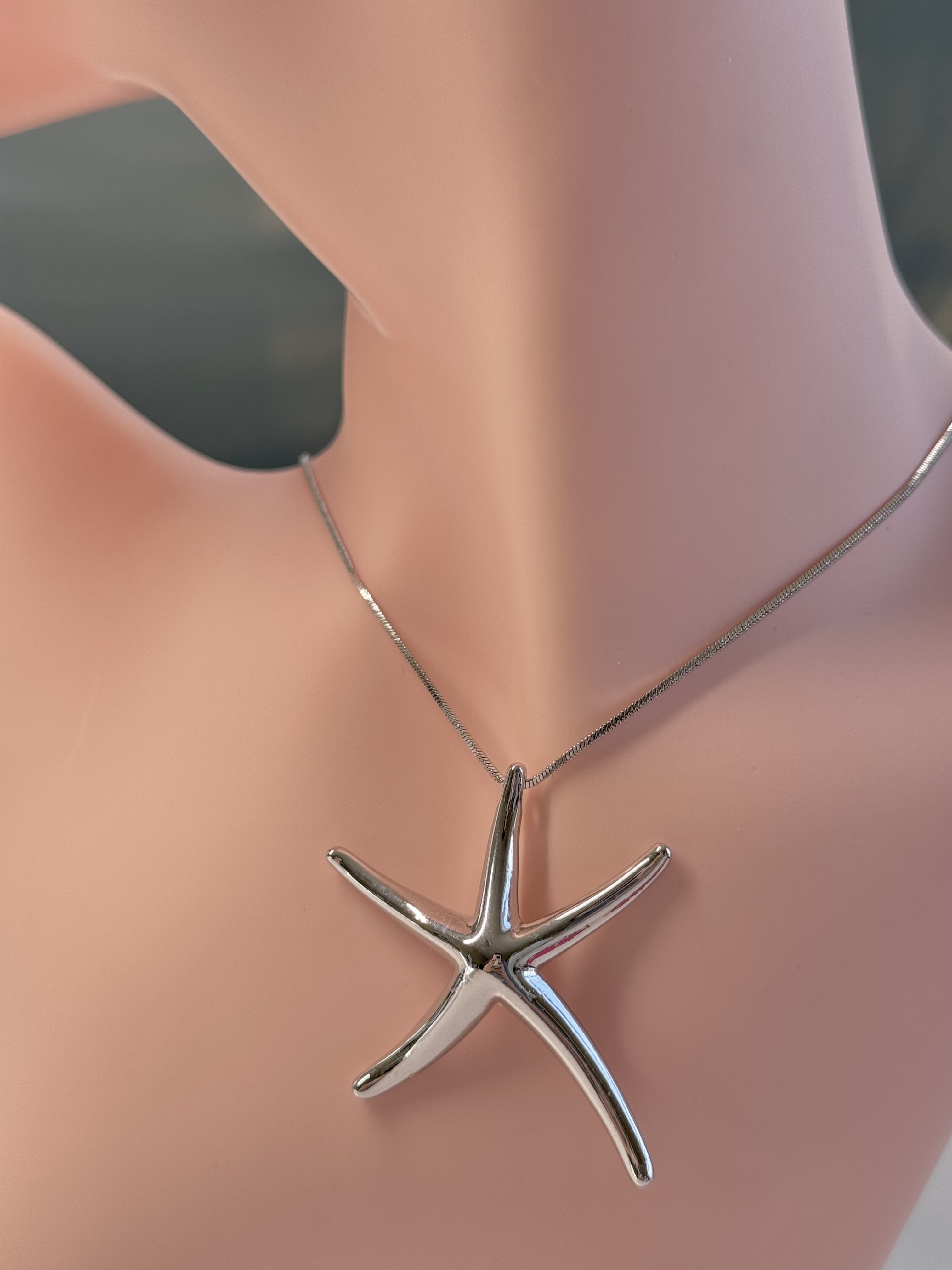 Starfish necklace