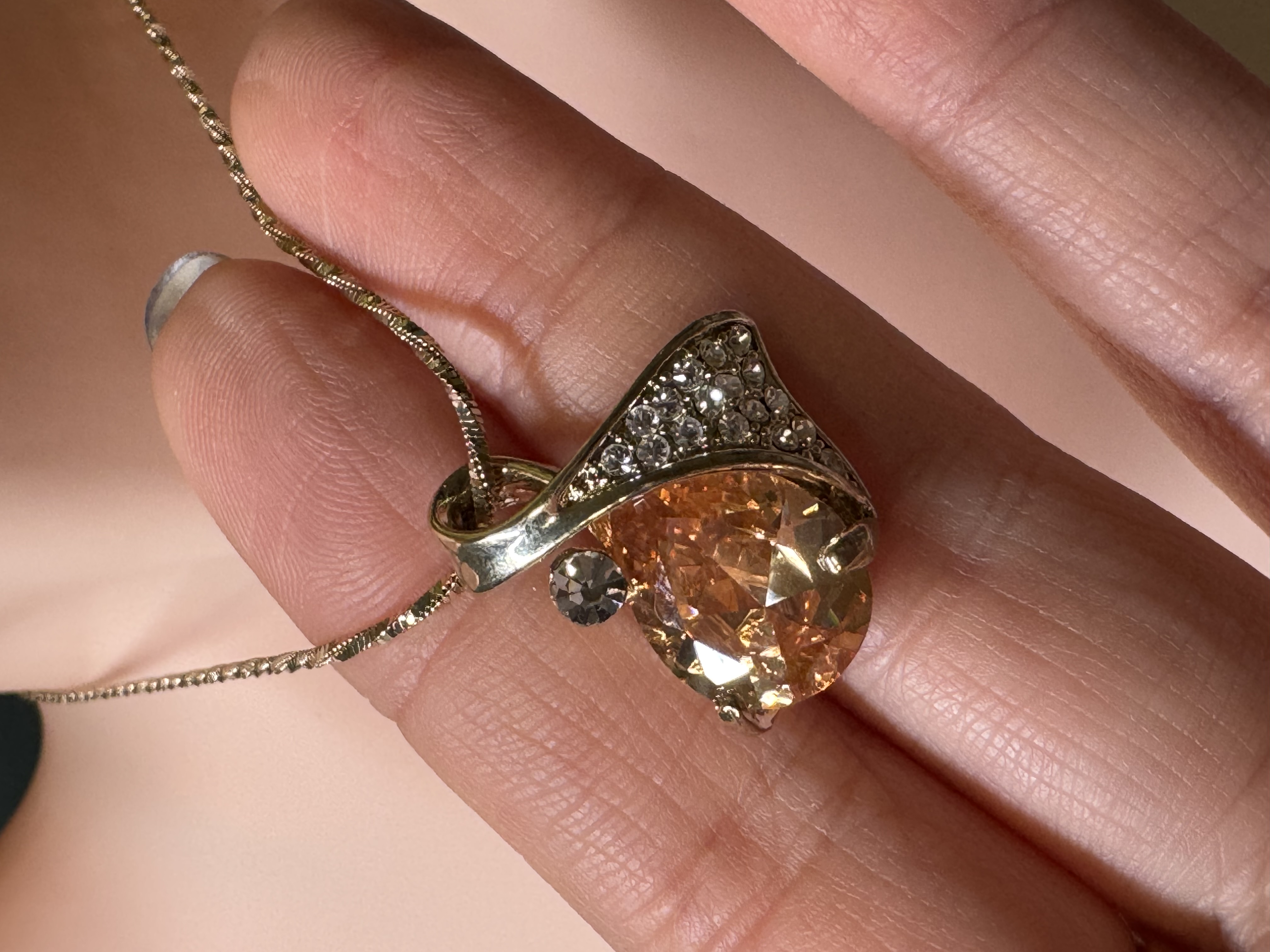 Yellow crystal necklace