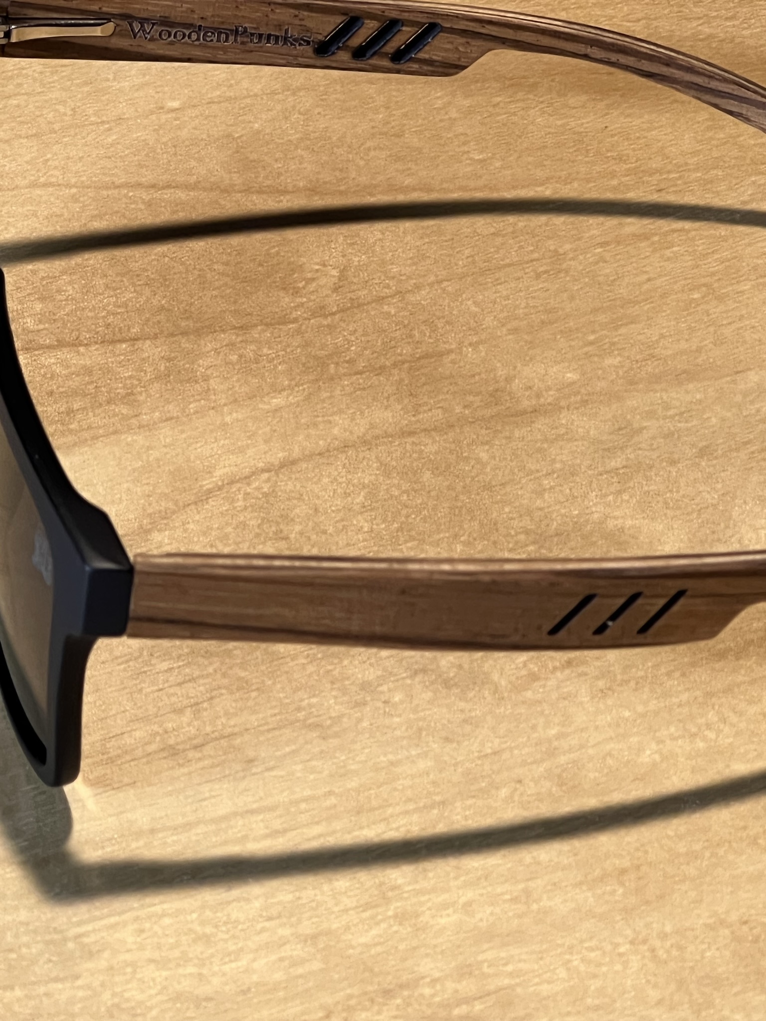 Wooden & Black Polarized Sunglasses