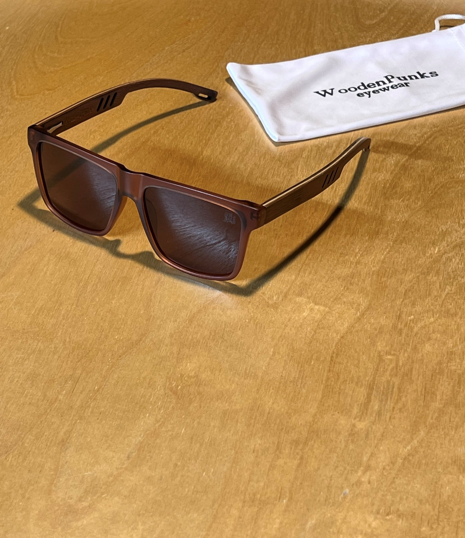 Wooden & Brown Polarized Sunglasses
