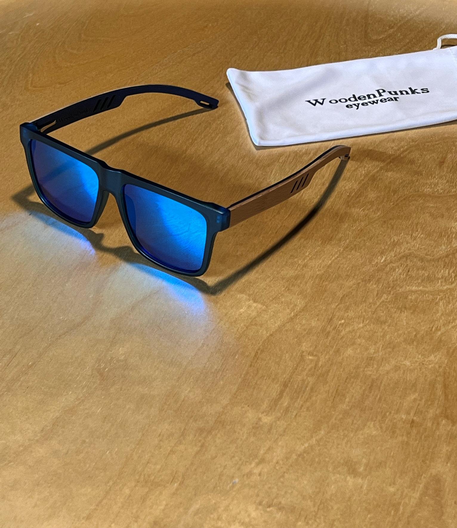 Wooden & Blue Polarized Sunglasses