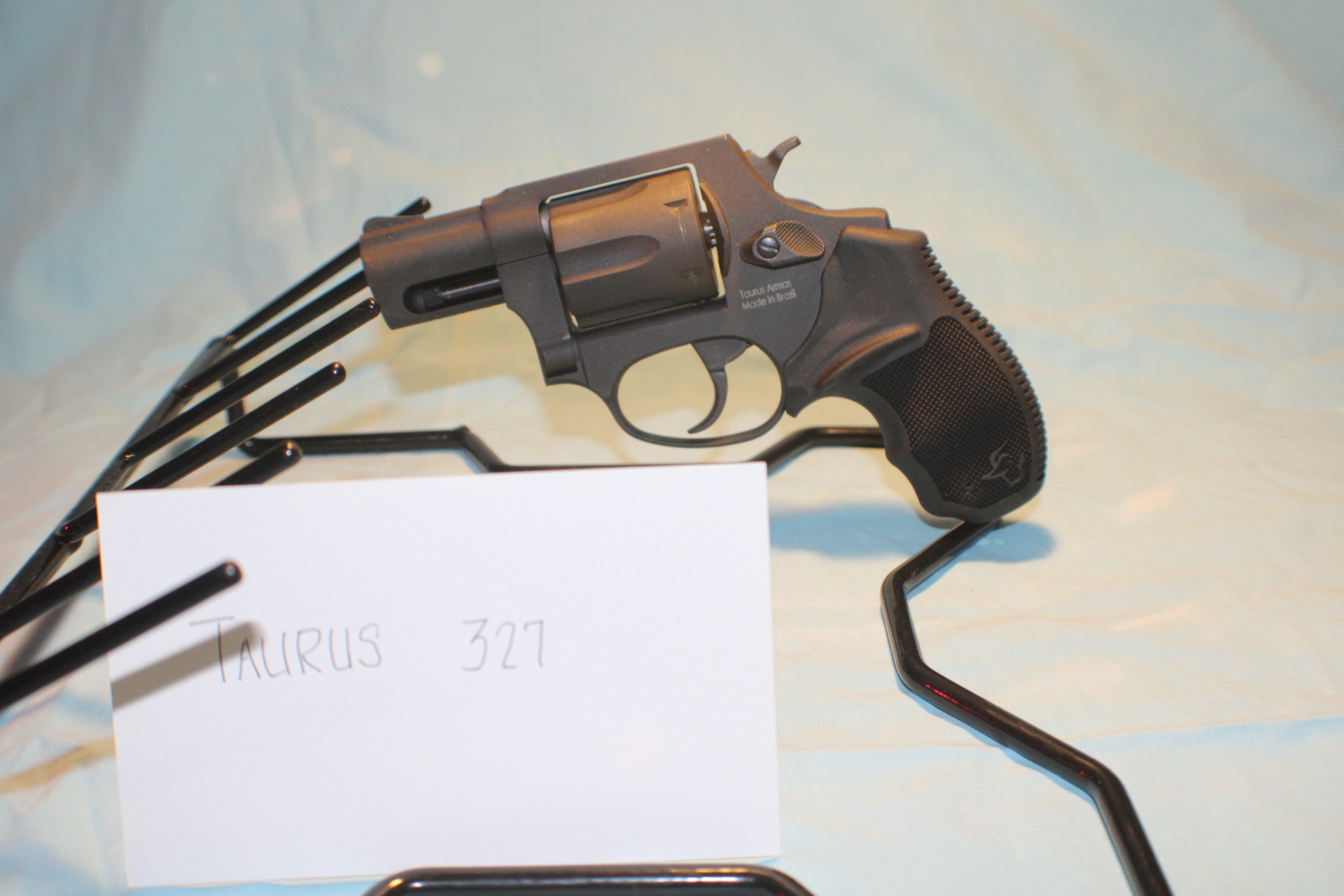 Taurus 327