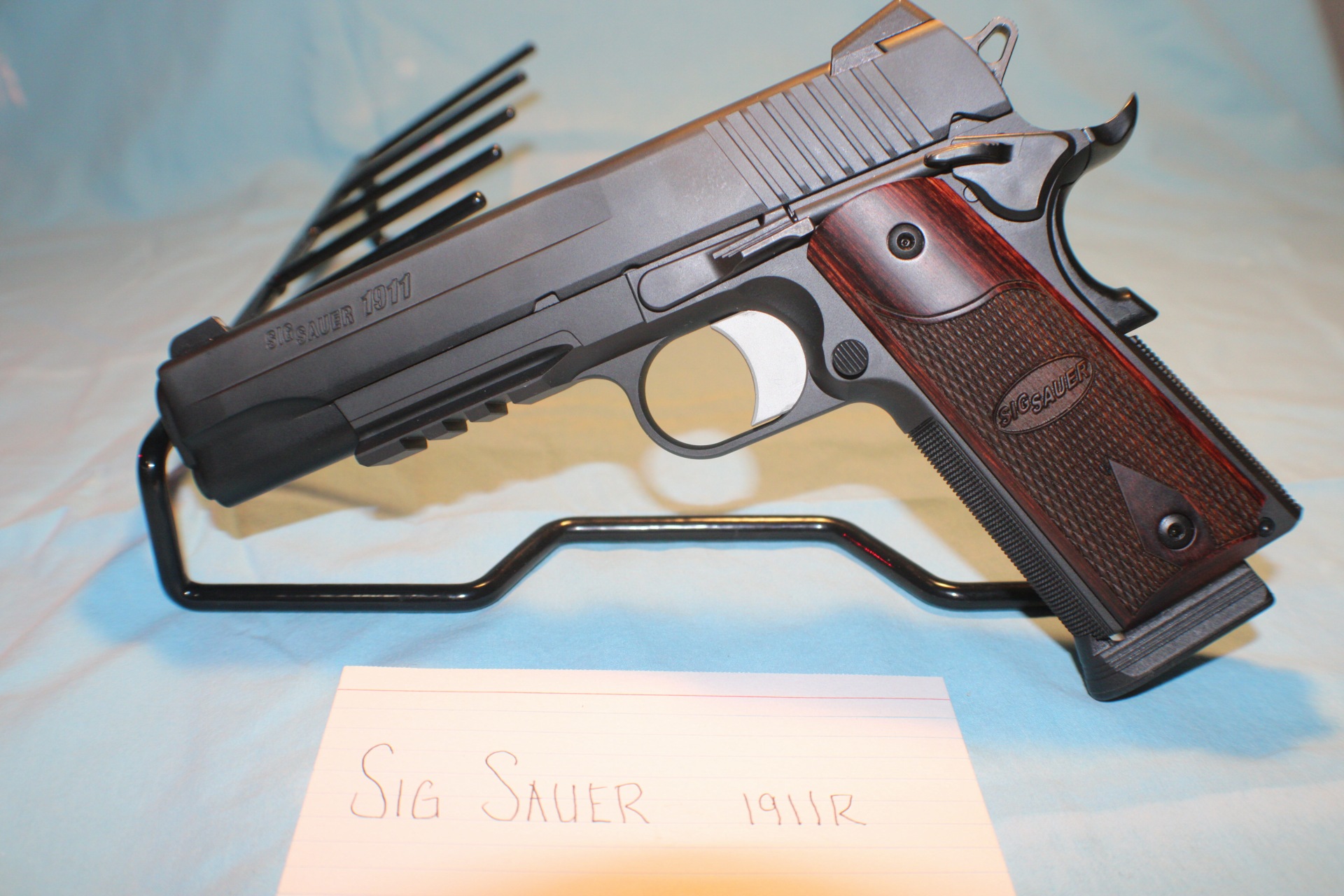 Sig Sauer 1911 R